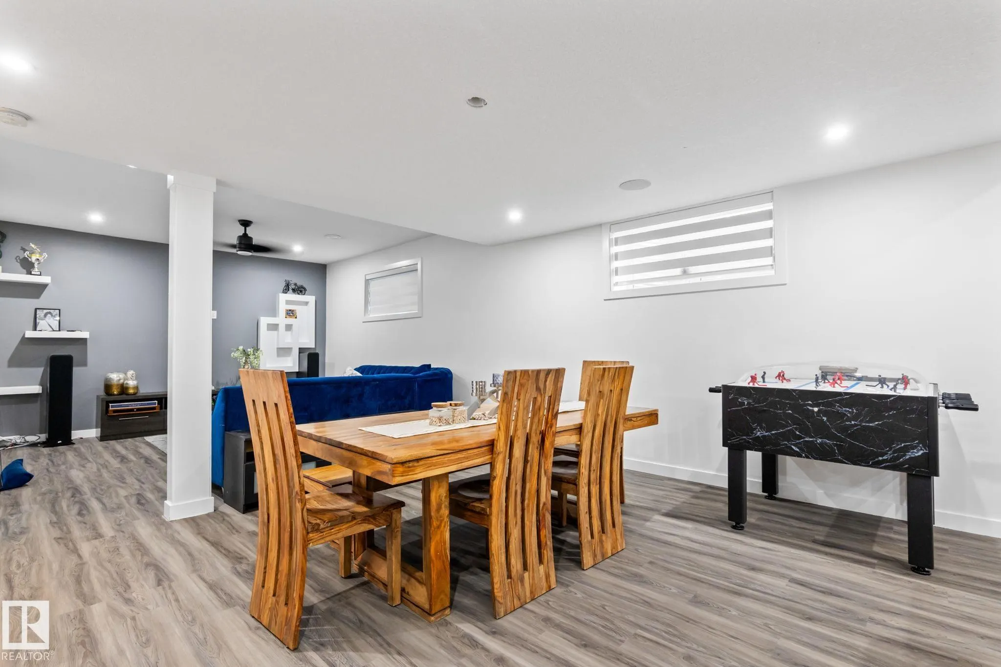 824 34 AVE