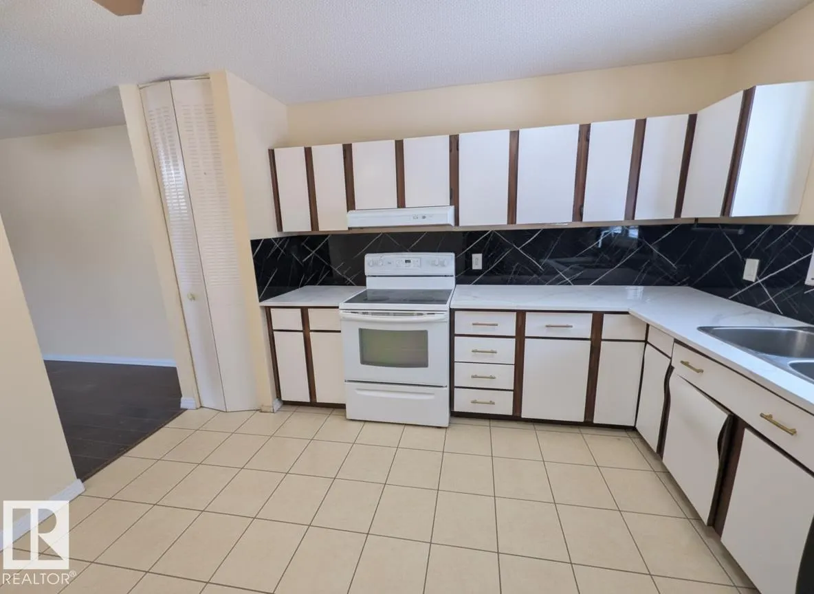 46 Mcleod Place