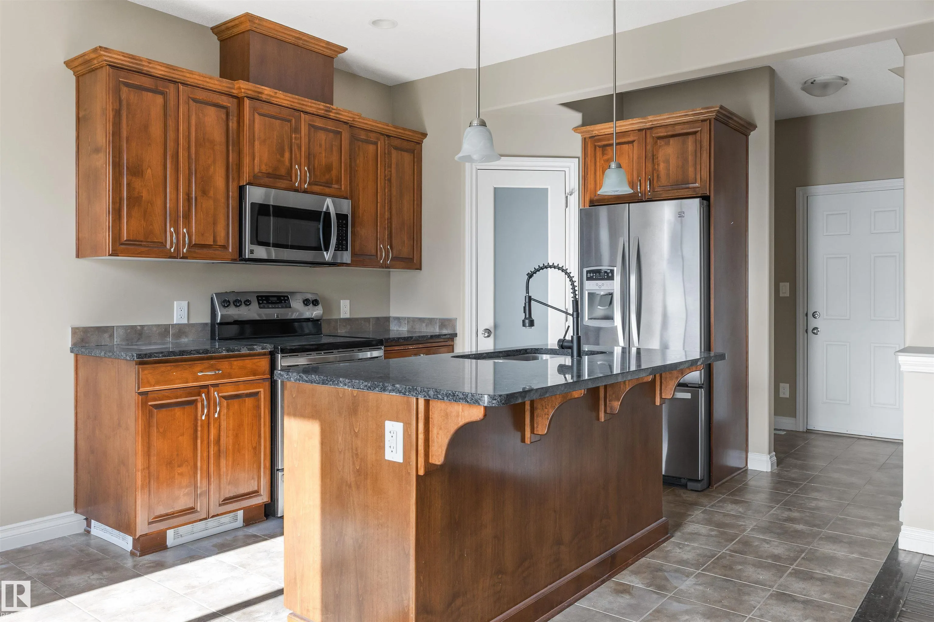 1 ROSEBERRY Lane