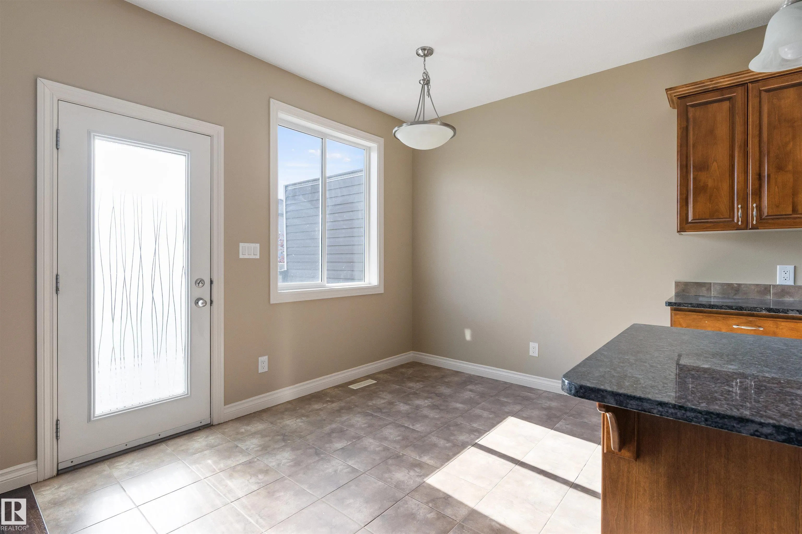1 ROSEBERRY Lane