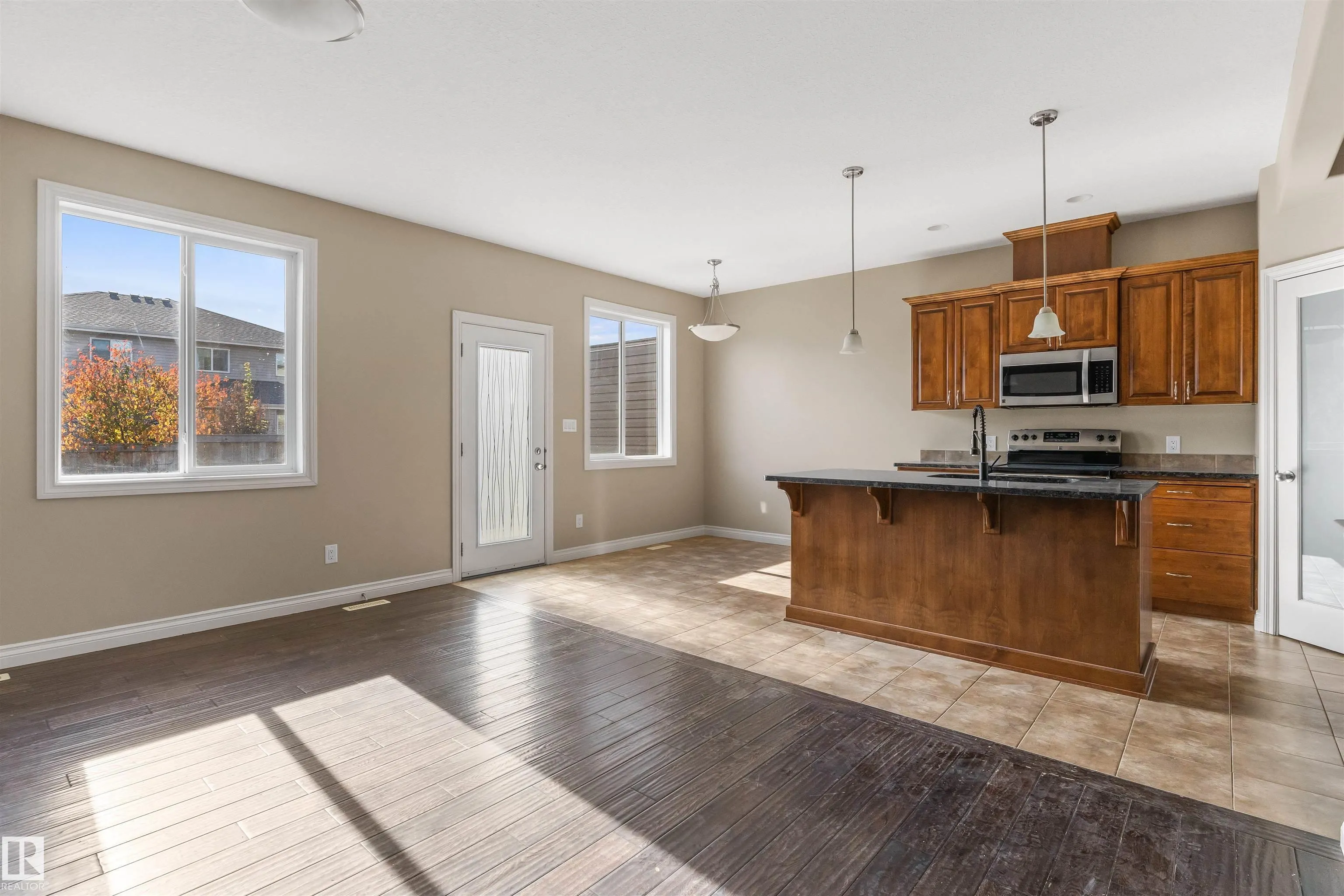 1 ROSEBERRY Lane