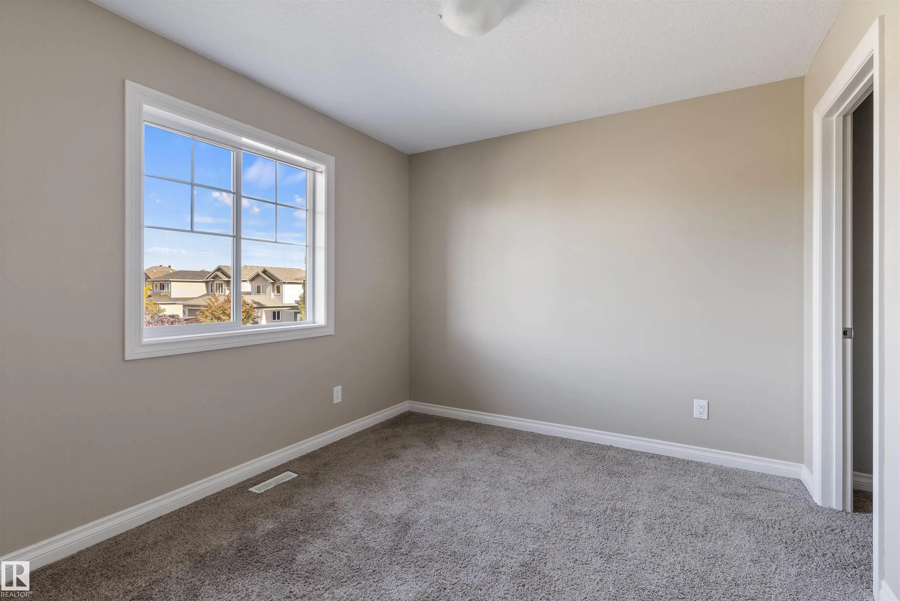 1 ROSEBERRY Lane