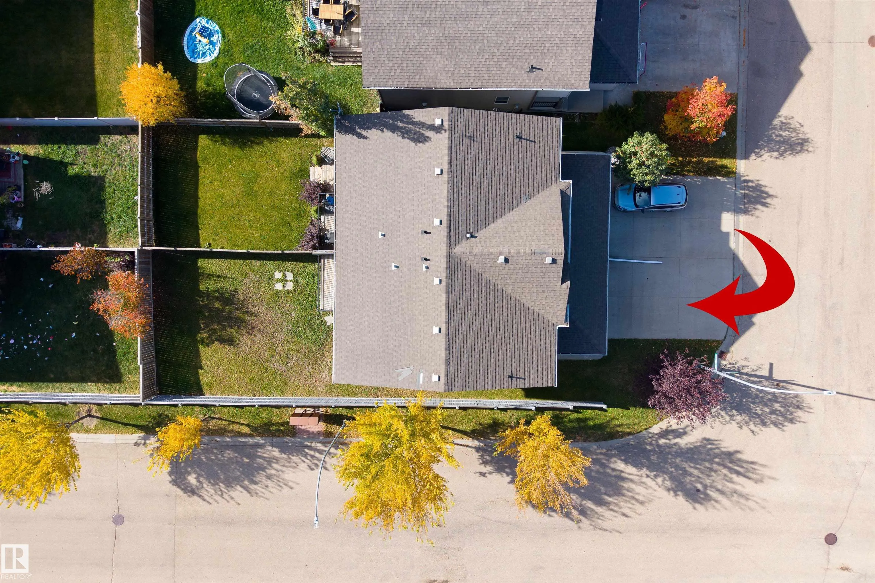 1 ROSEBERRY Lane