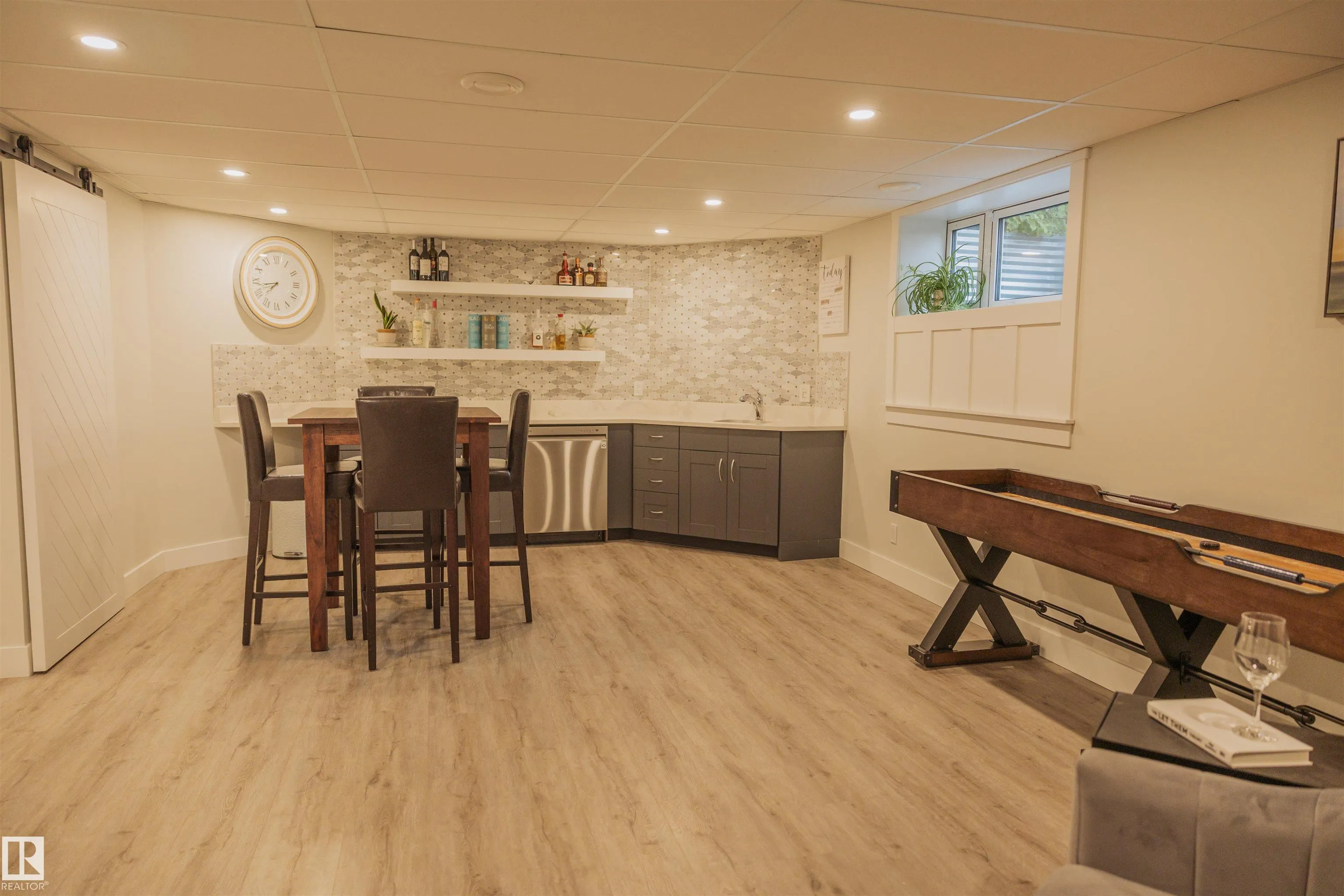 48 ASTER Point(e)