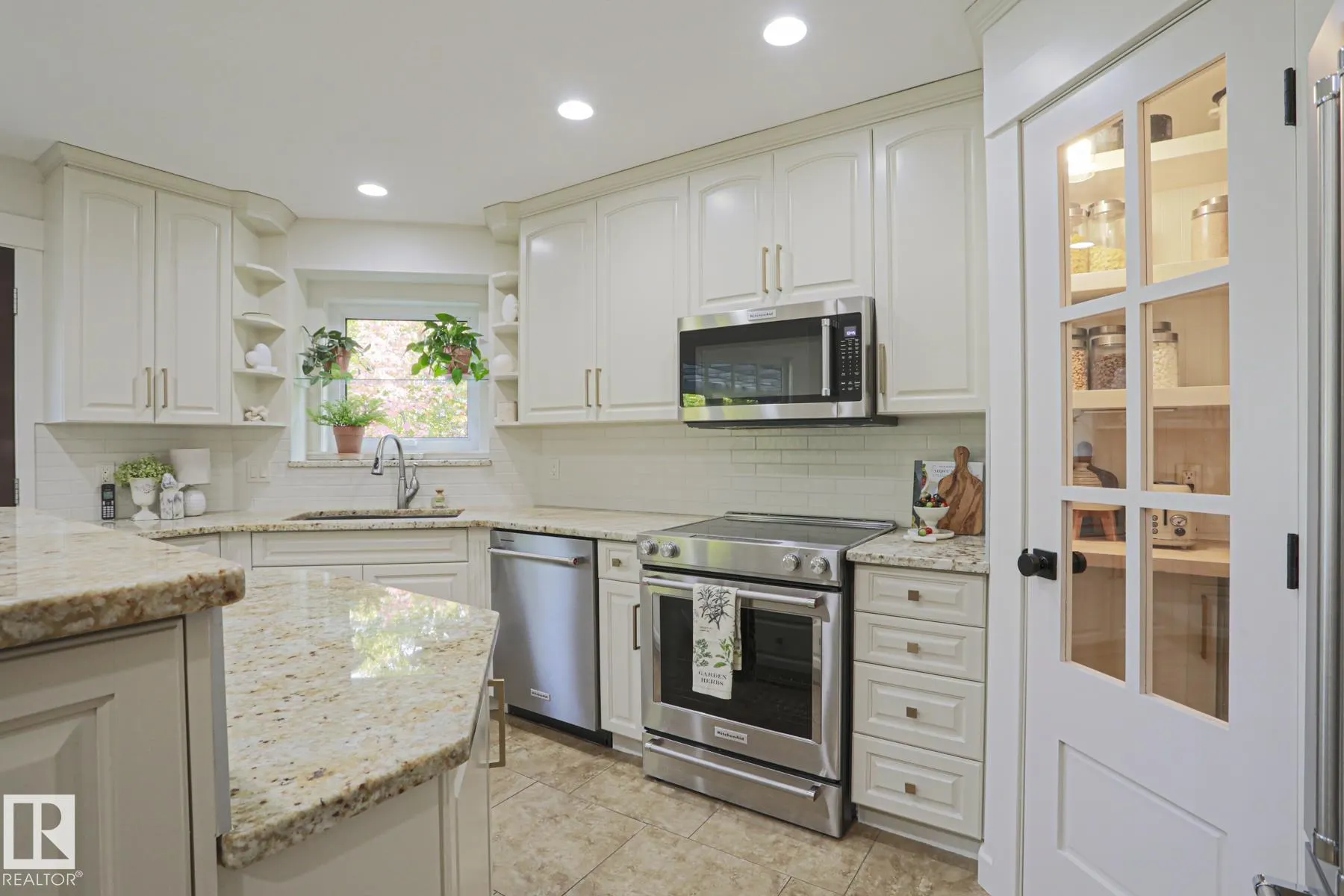 48 ASTER Point(e)