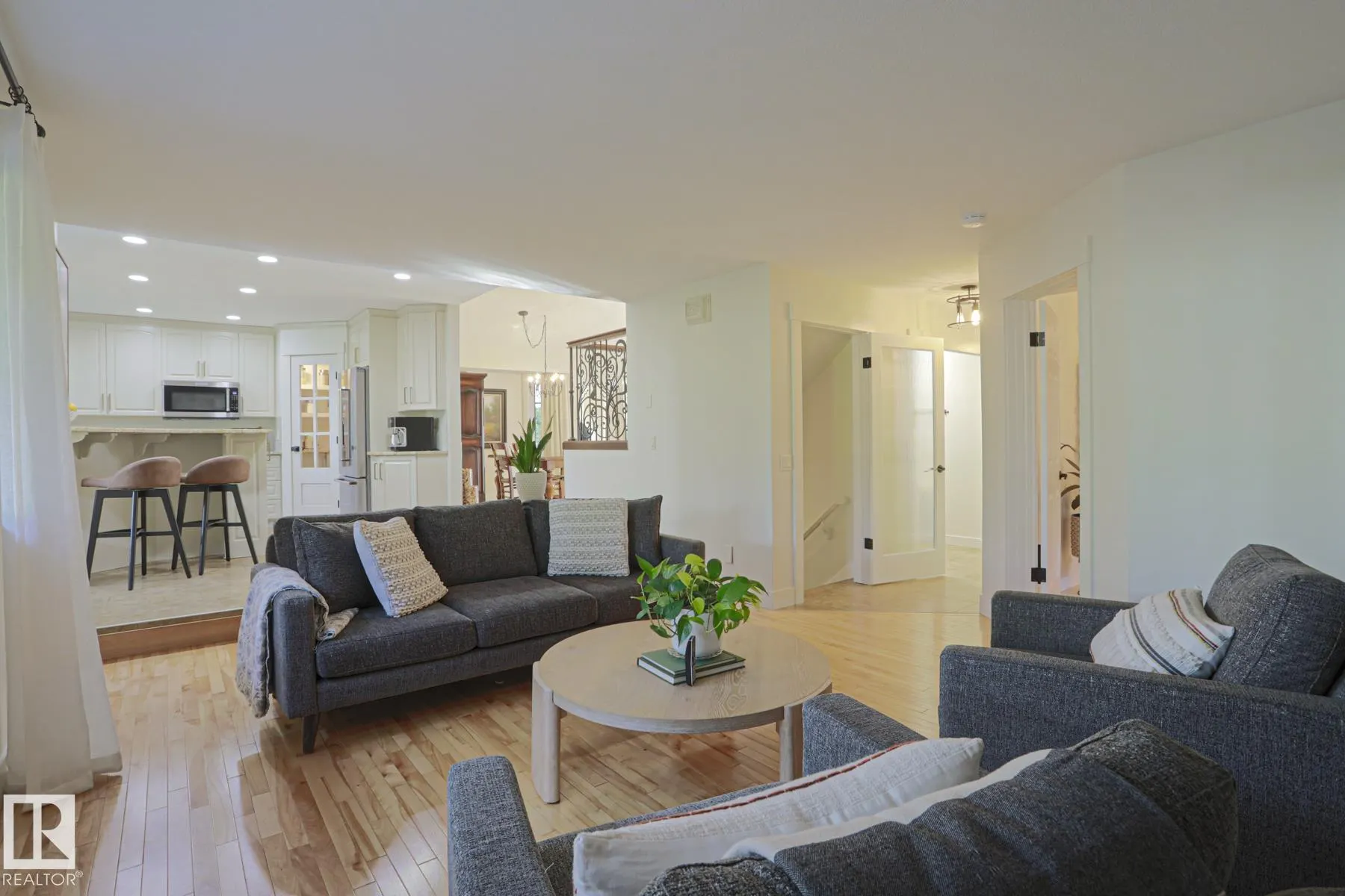 48 ASTER Point(e)