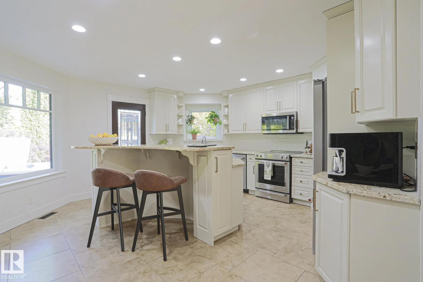 48 ASTER Point(e)