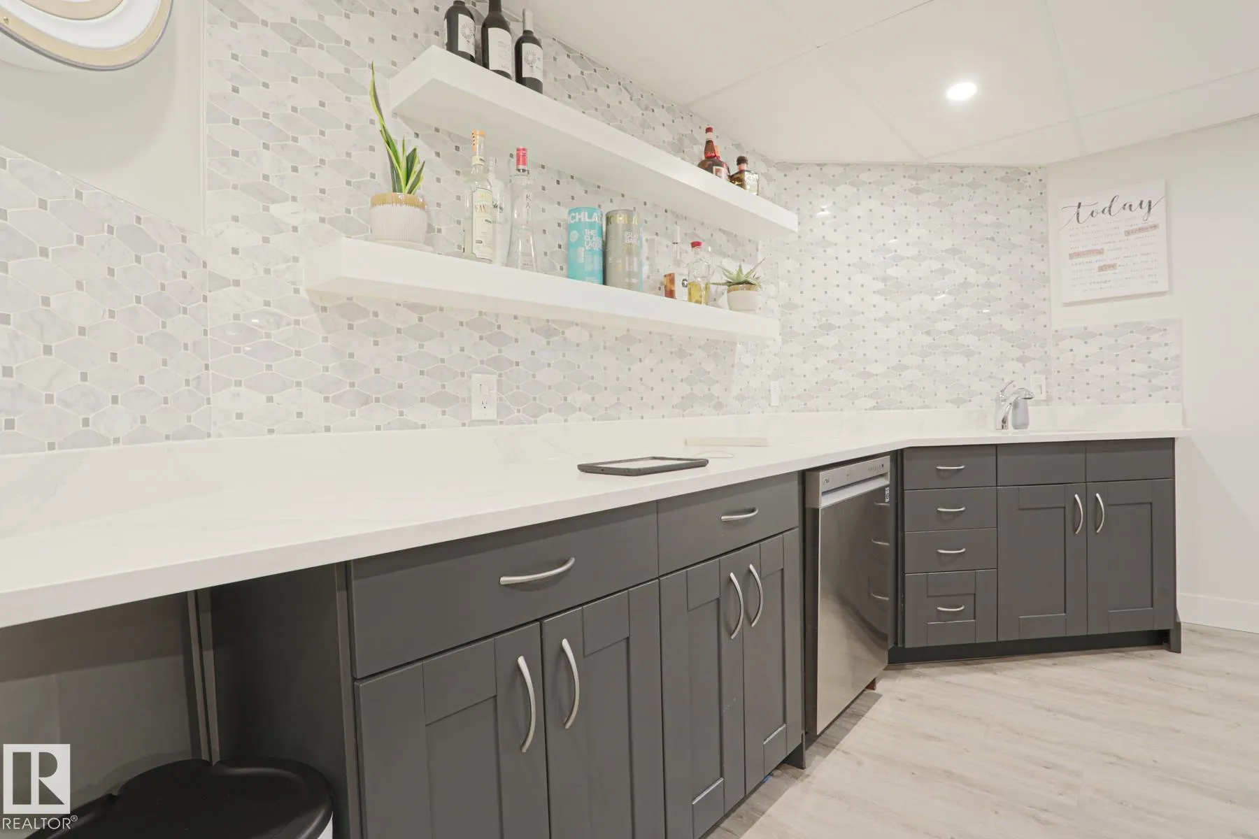 48 ASTER Point(e)