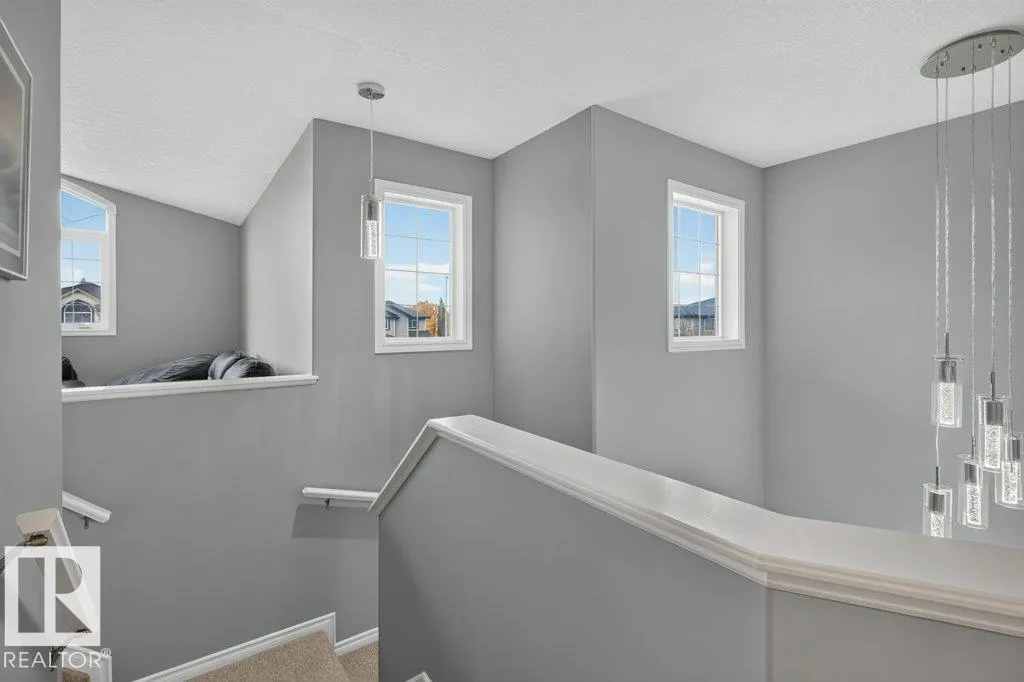 31 Douglas Crescent