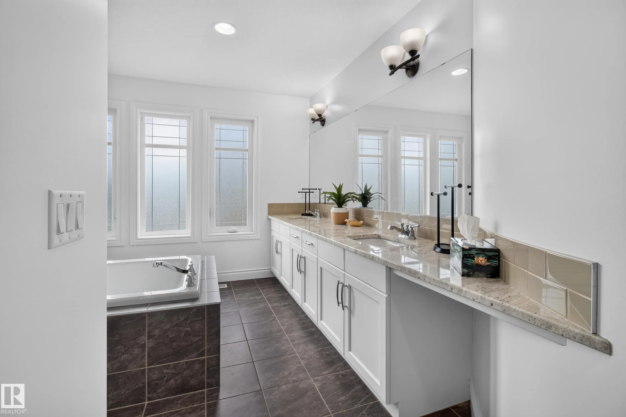 2250 ASPEN Trail