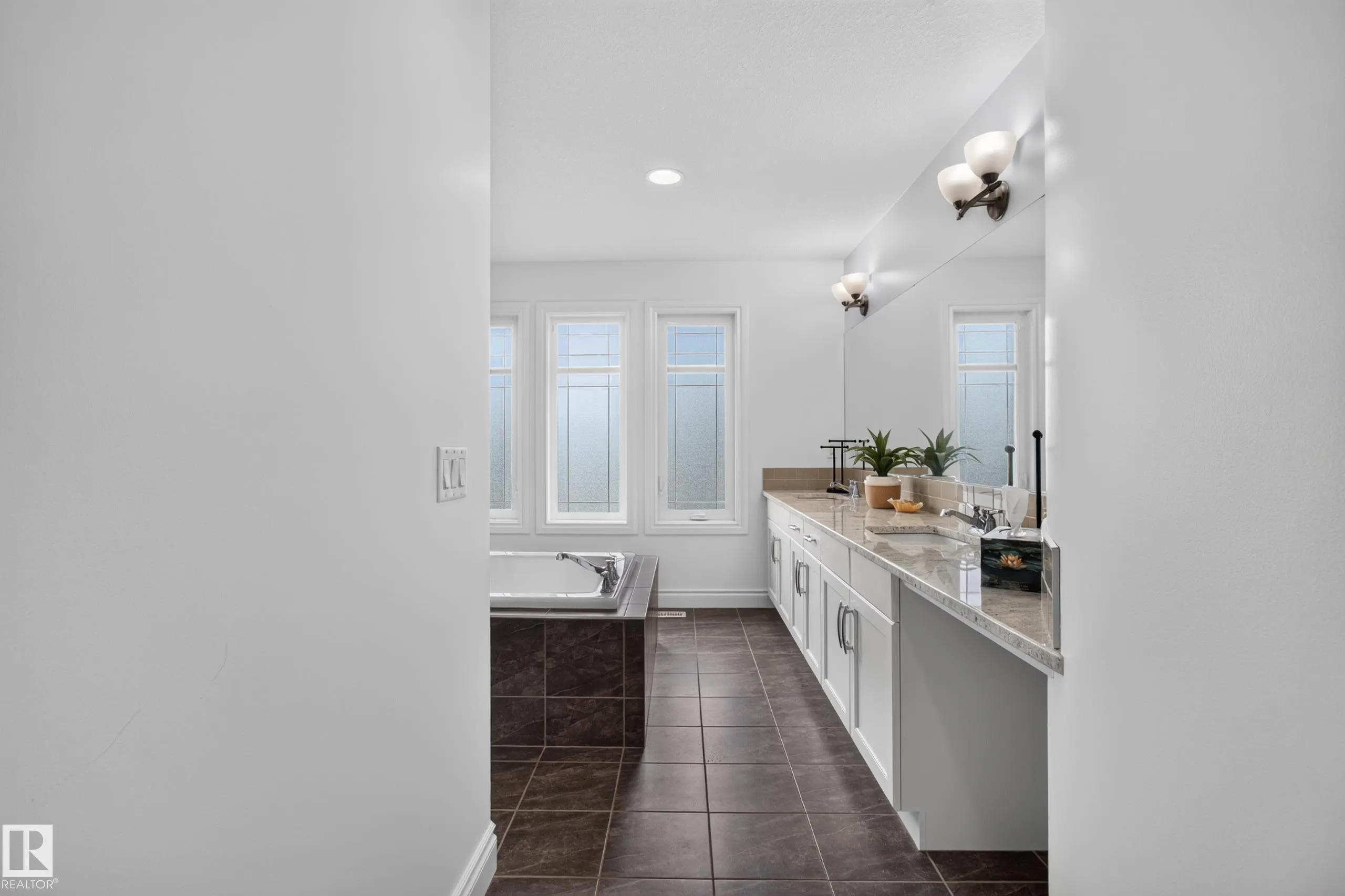 2250 ASPEN Trail
