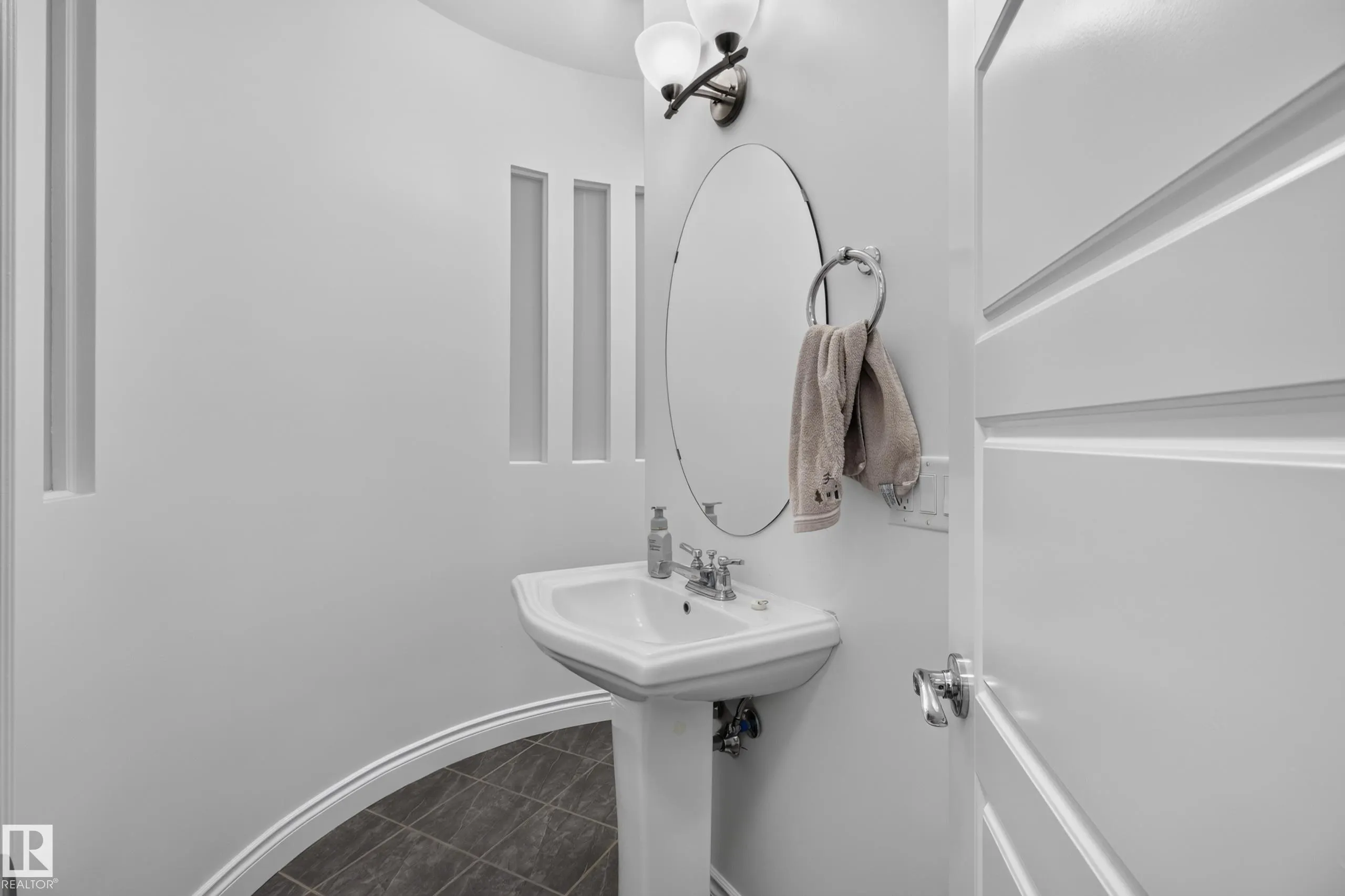 2250 ASPEN Trail