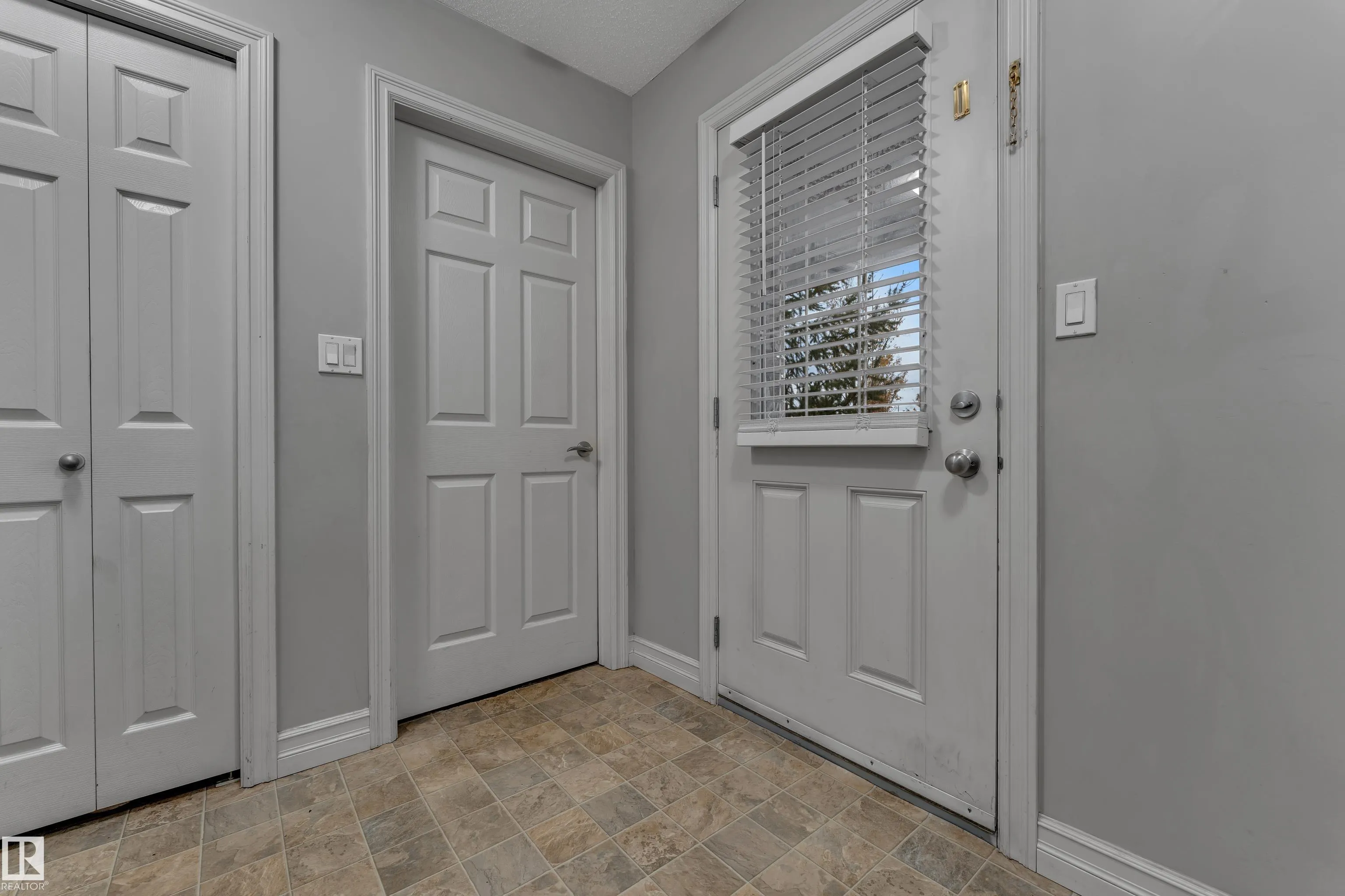 655 TAMARACK Road