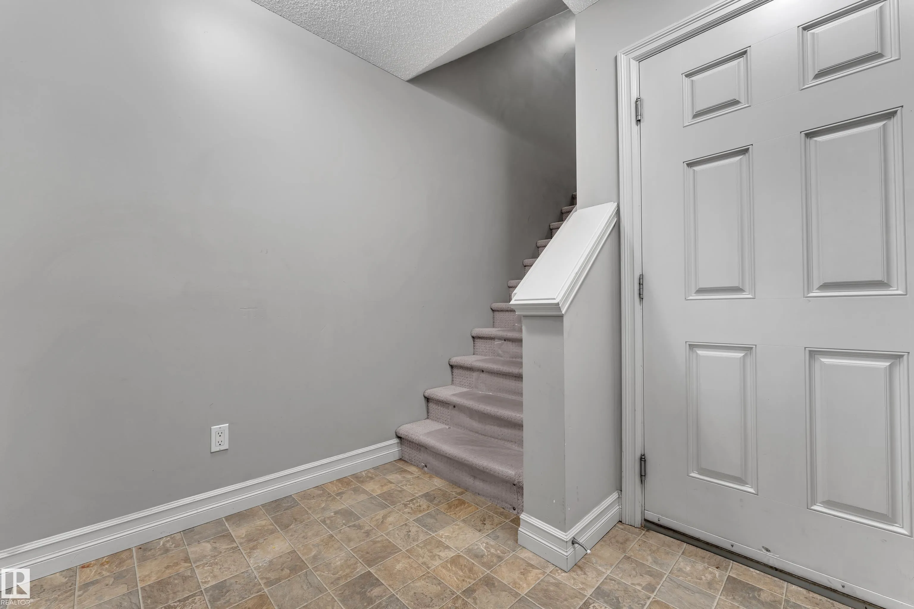 655 TAMARACK Road