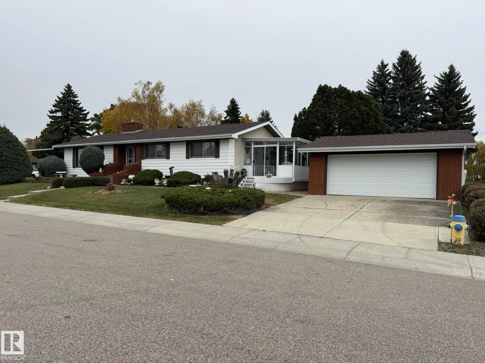 15207 73A Street