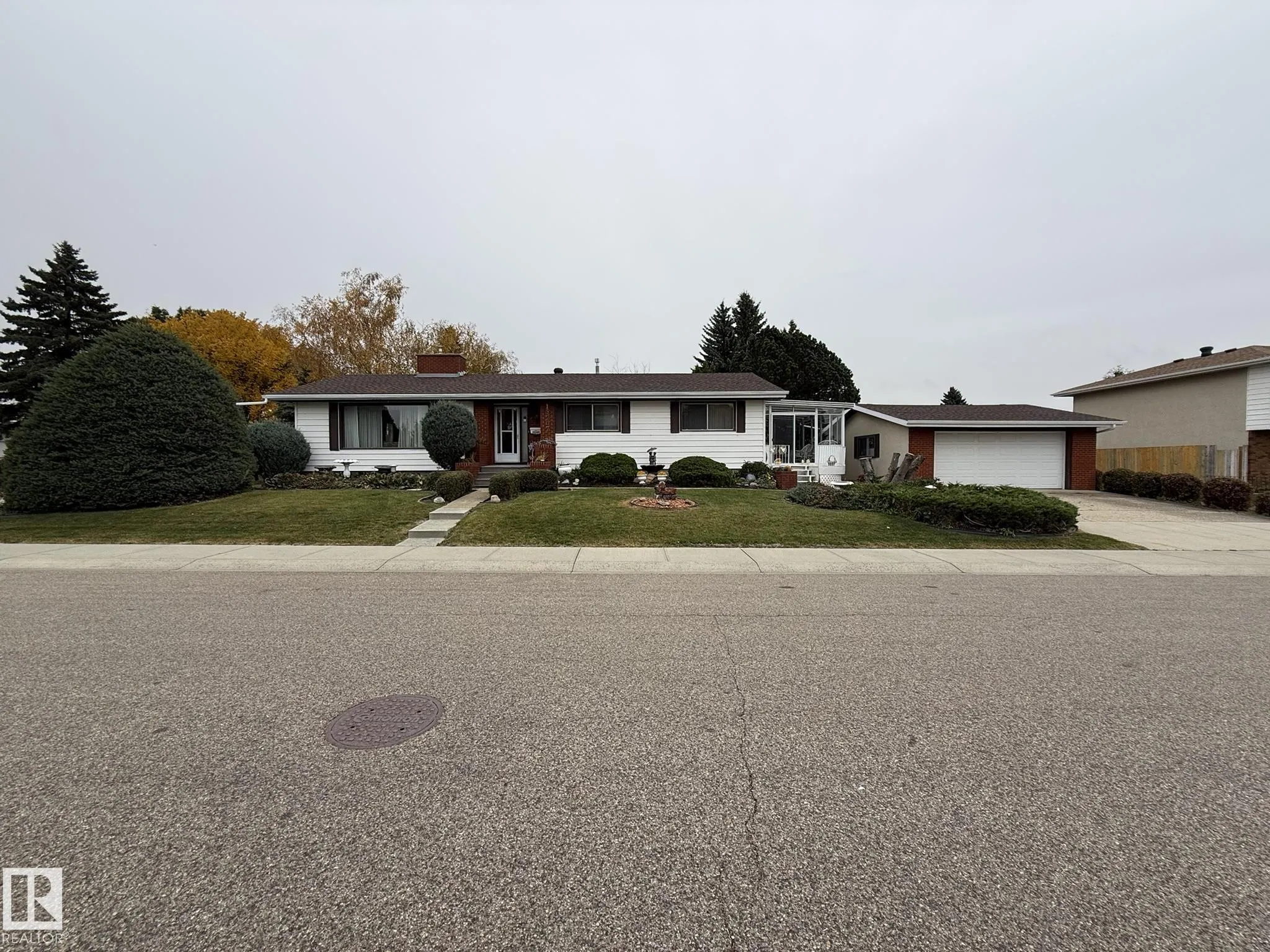 15207 73A Street
