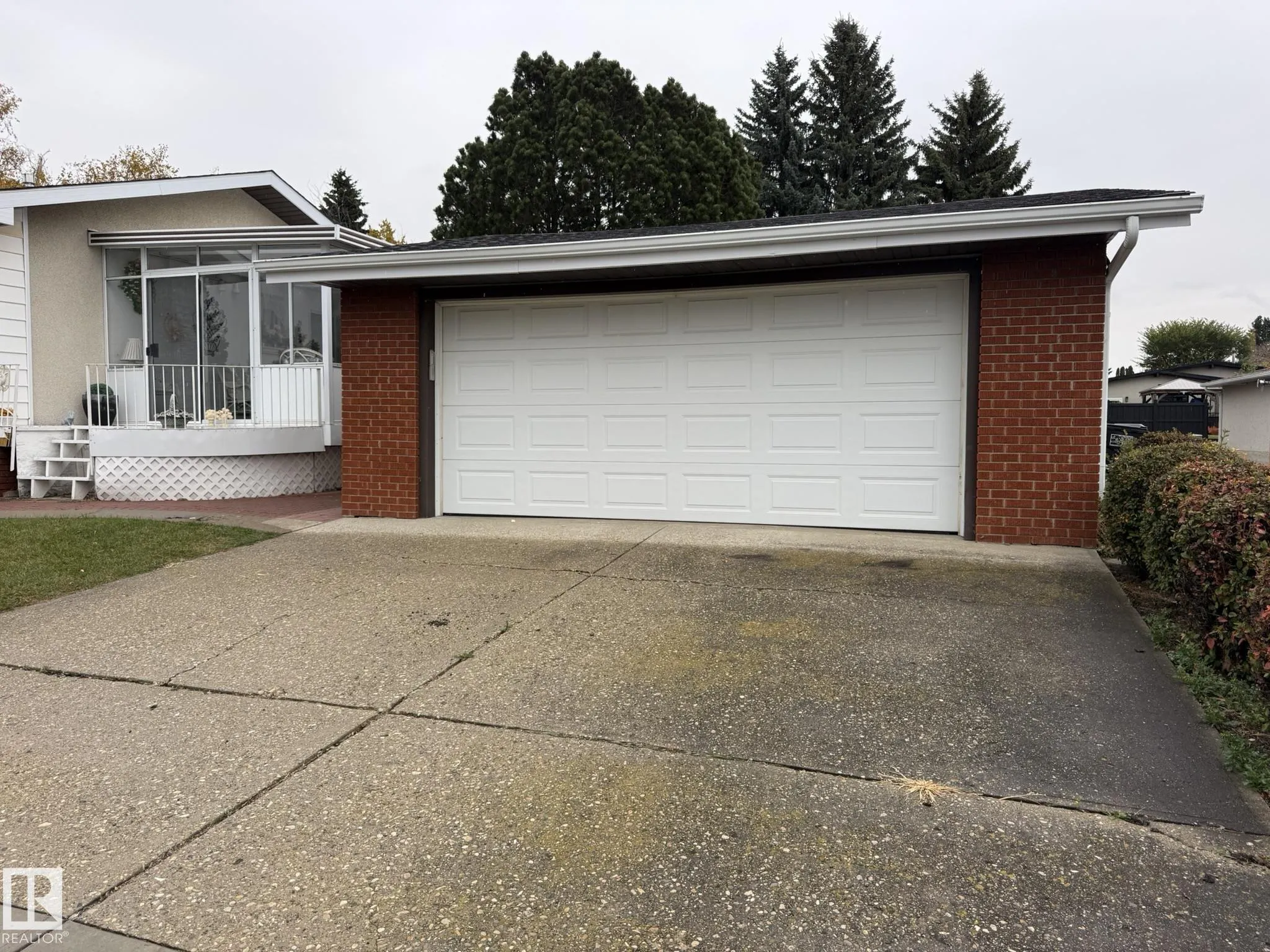 15207 73A Street
