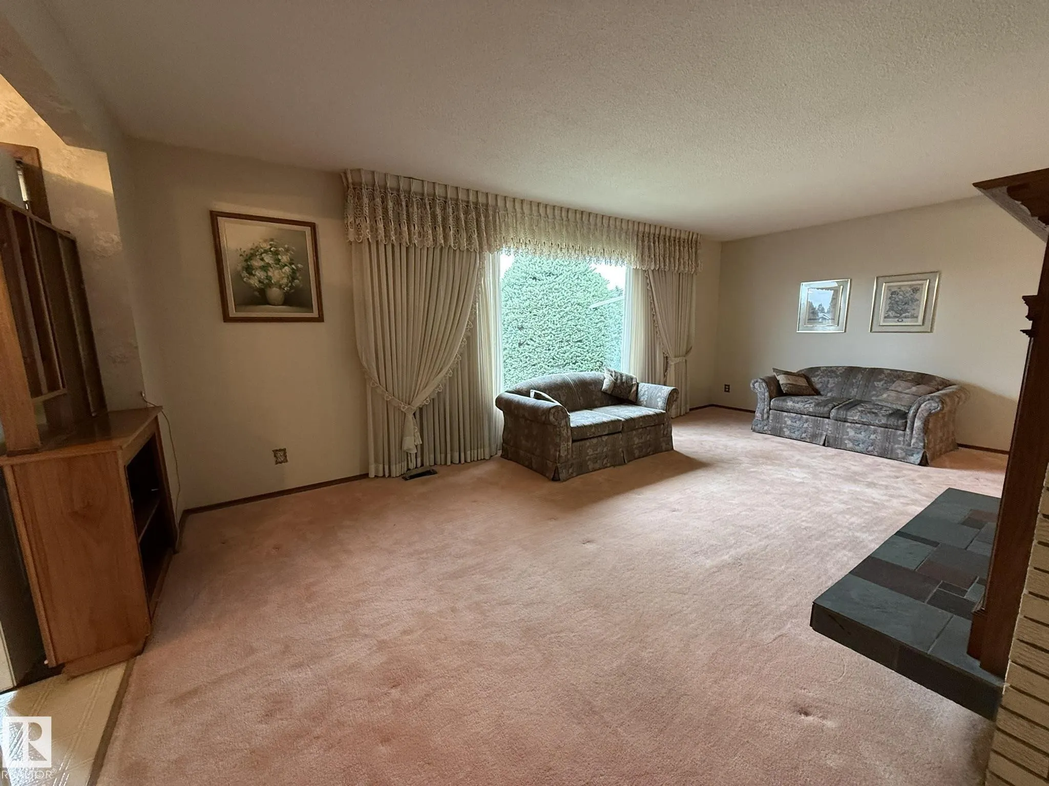 15207 73A Street