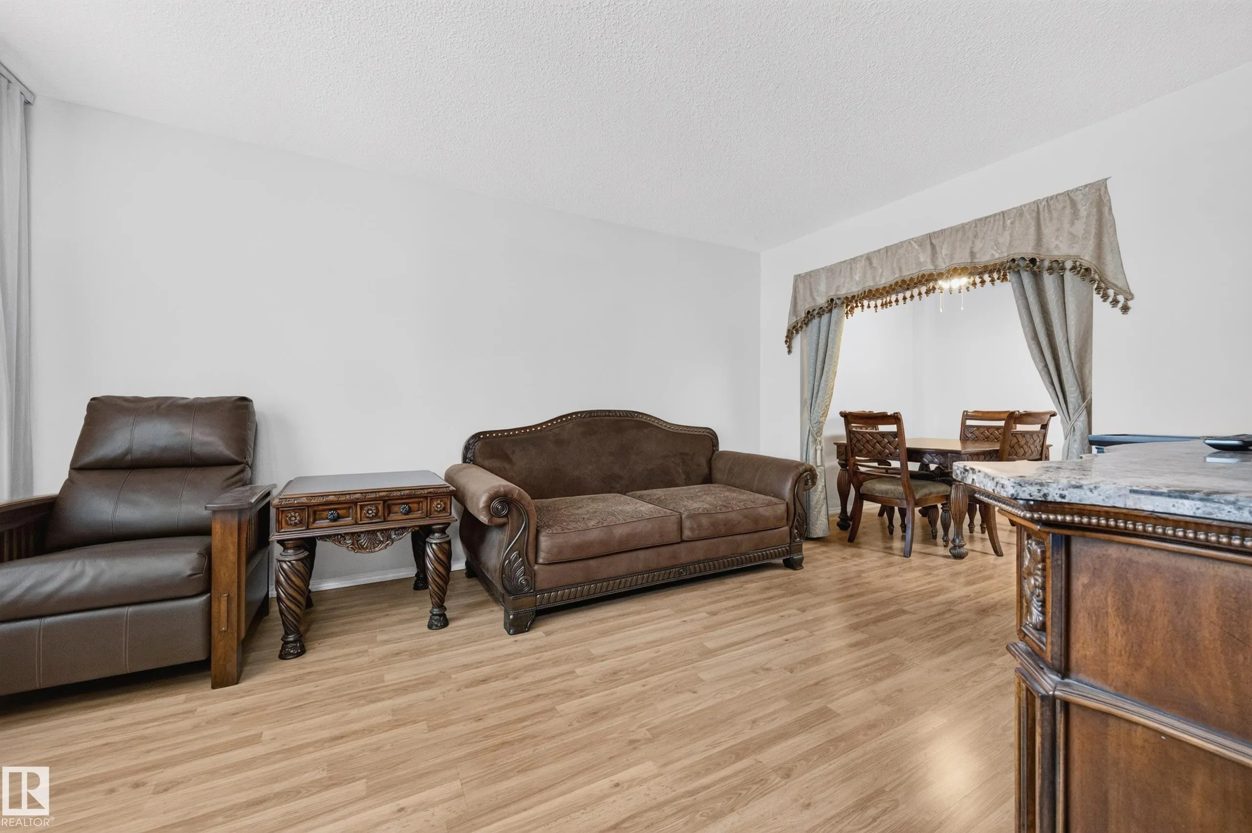 15A CALLINGWOOD Court