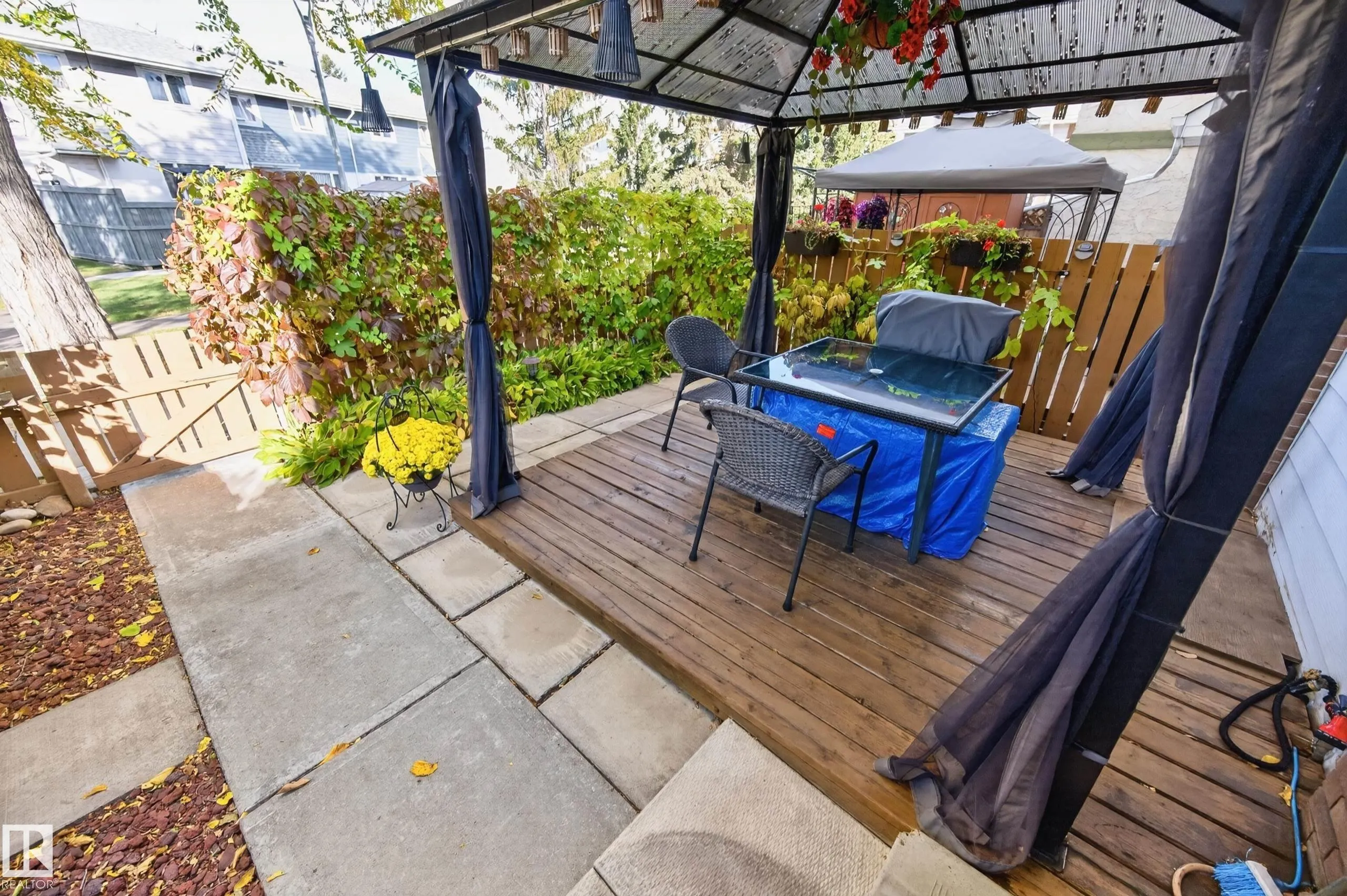 15A CALLINGWOOD Court