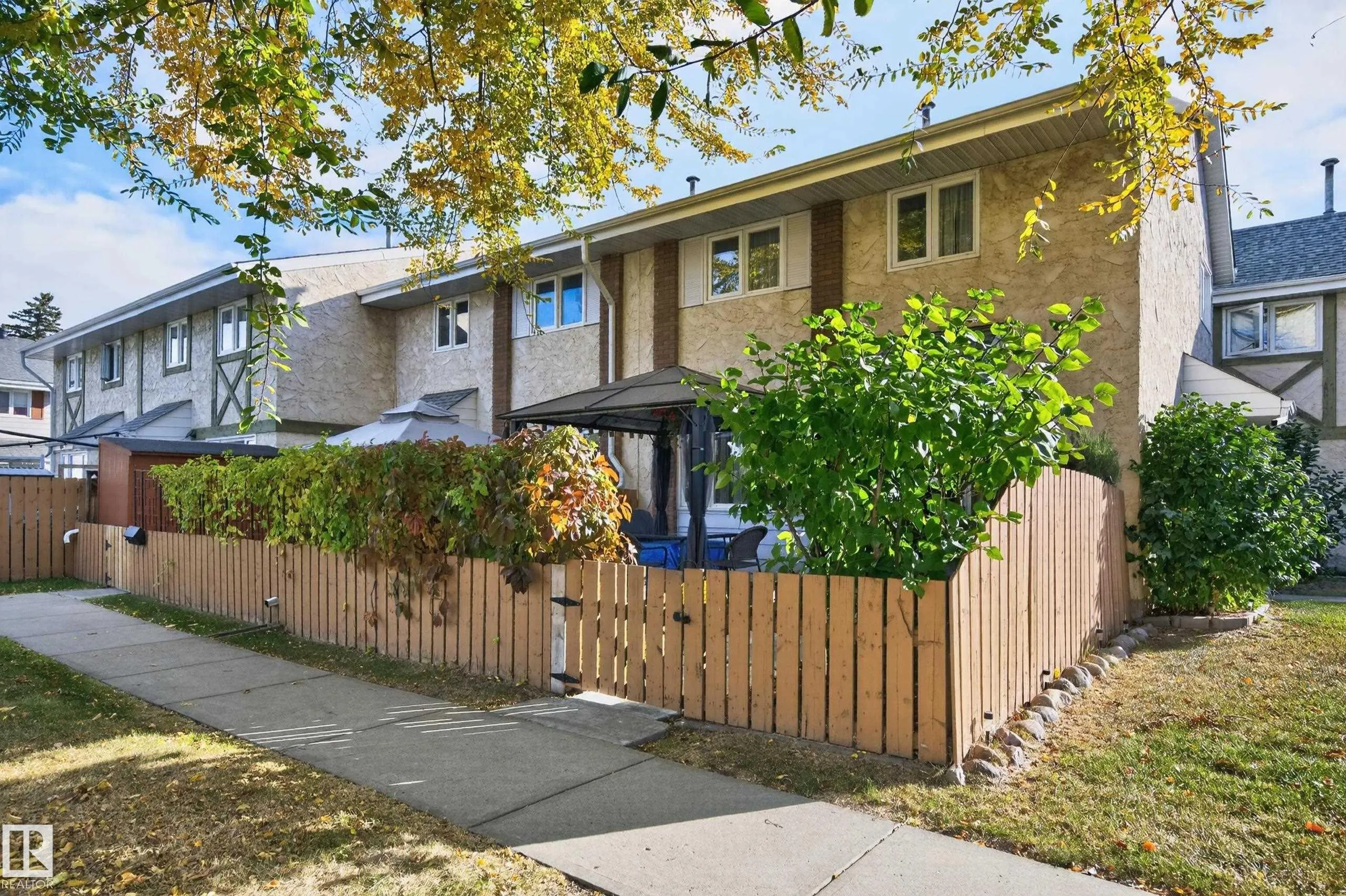 15A CALLINGWOOD Court