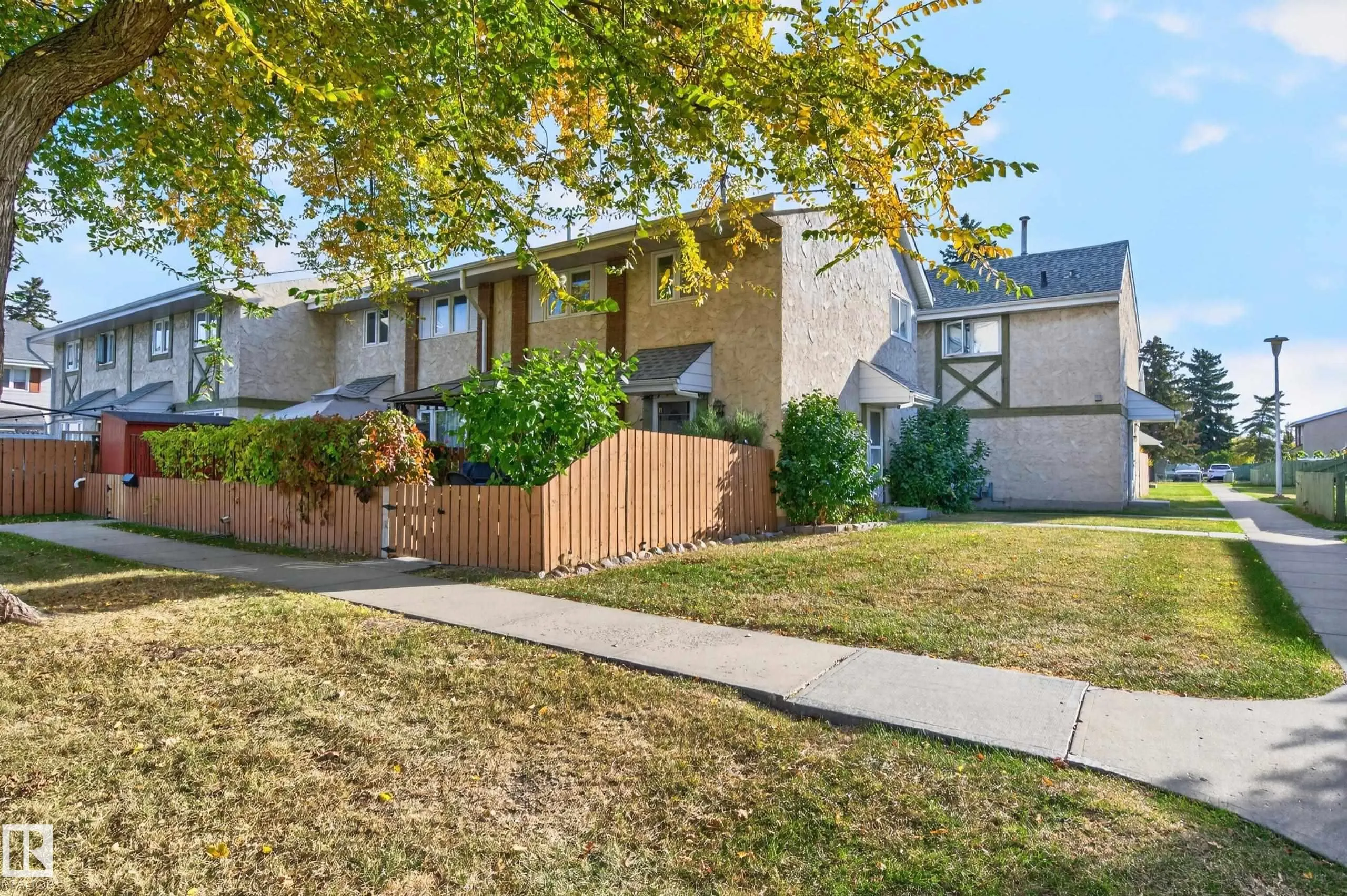 15A CALLINGWOOD Court