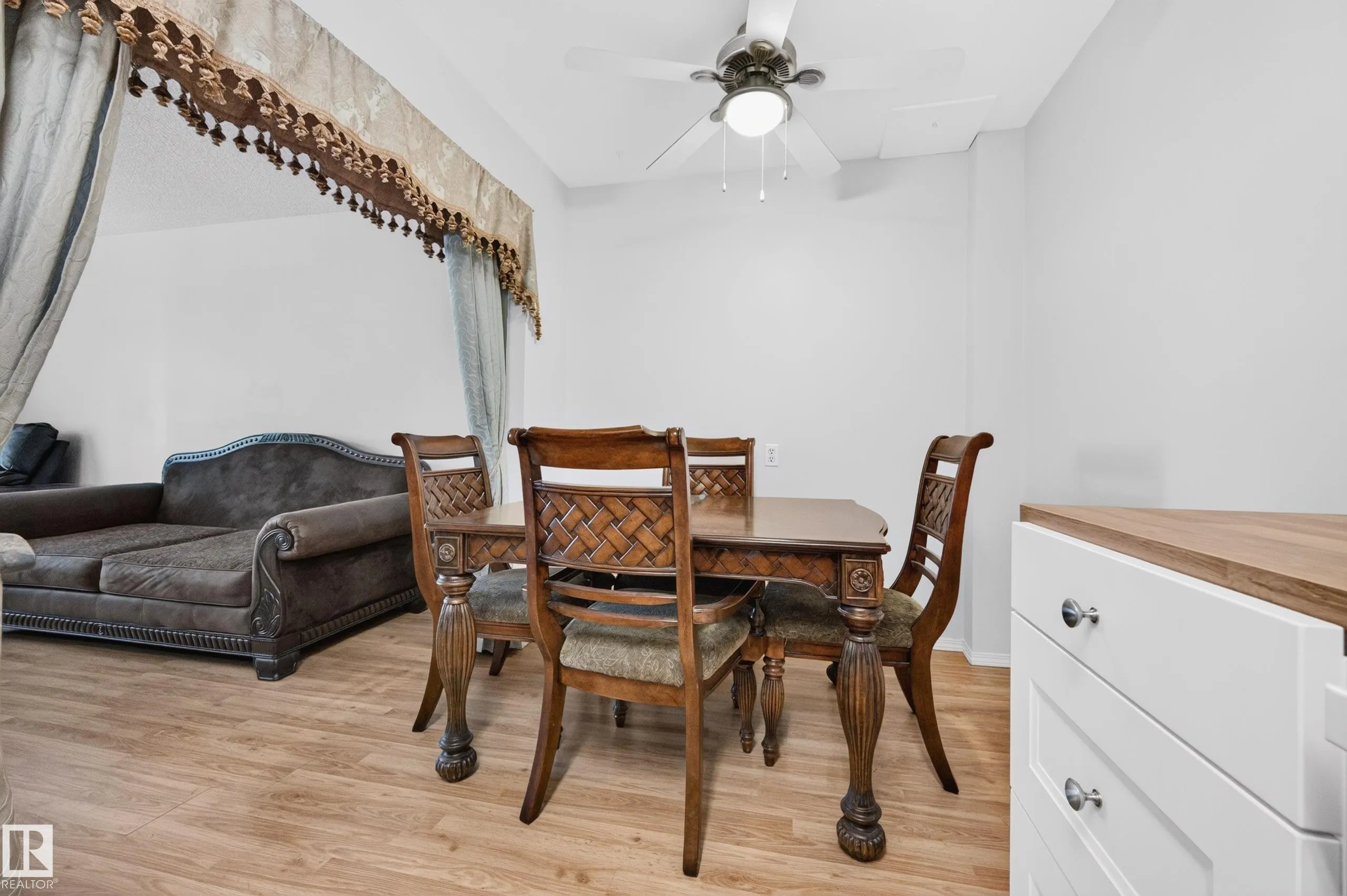 15A CALLINGWOOD Court