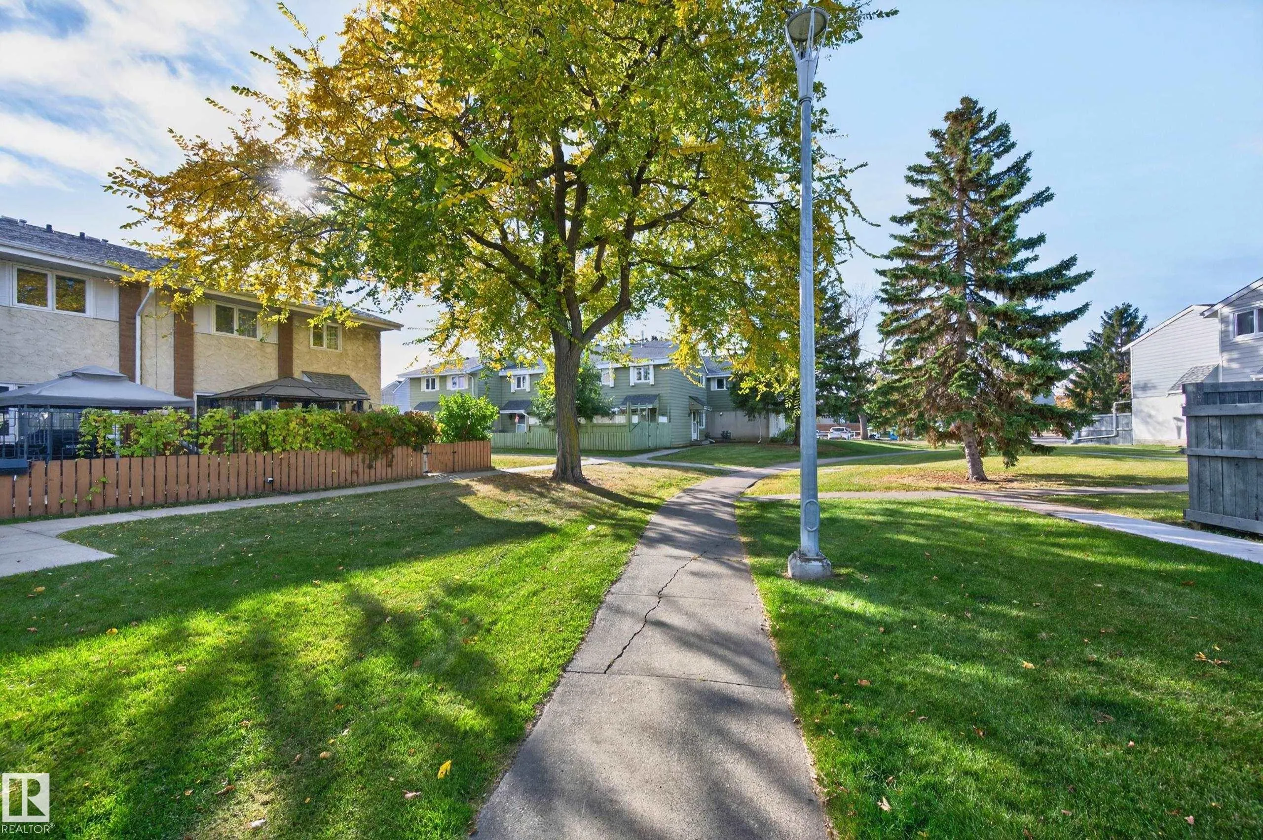 15A CALLINGWOOD Court