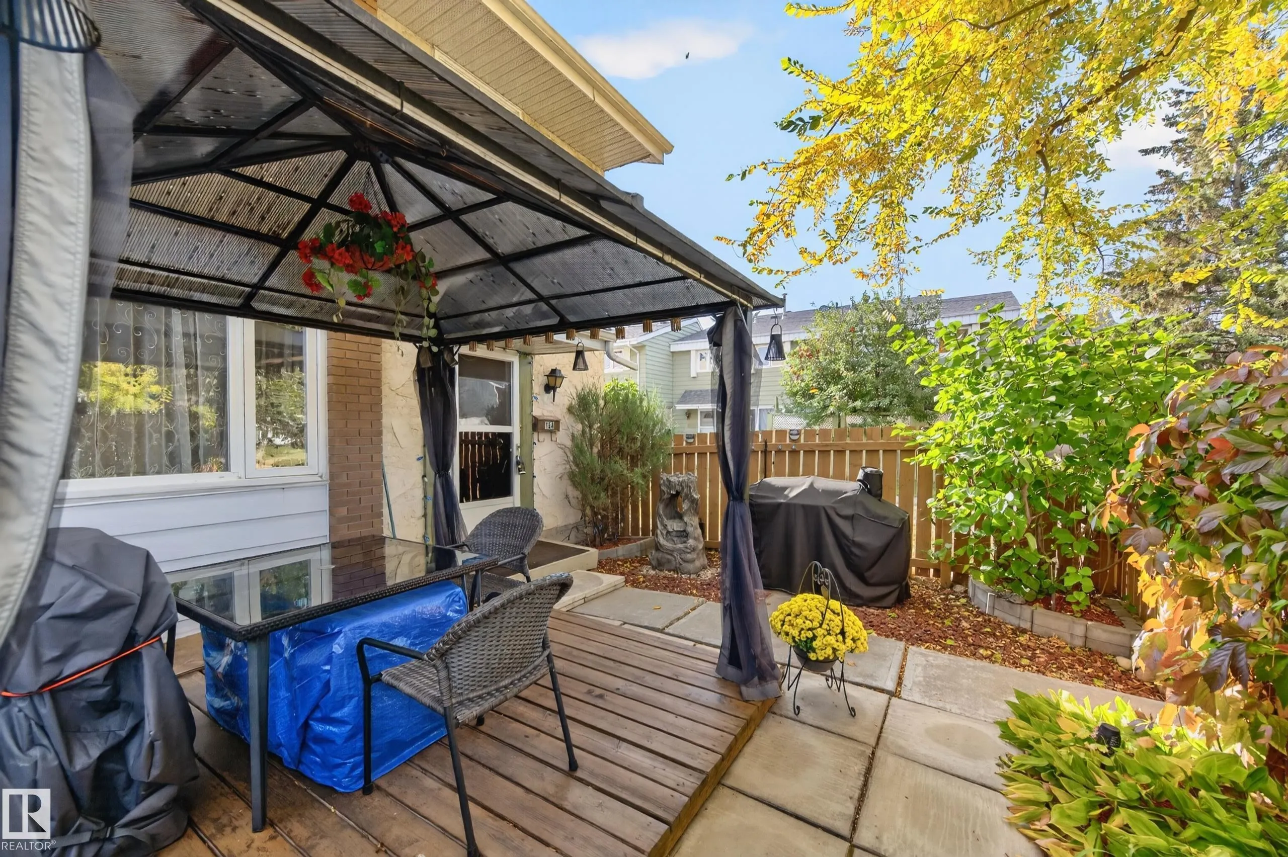 15A CALLINGWOOD Court