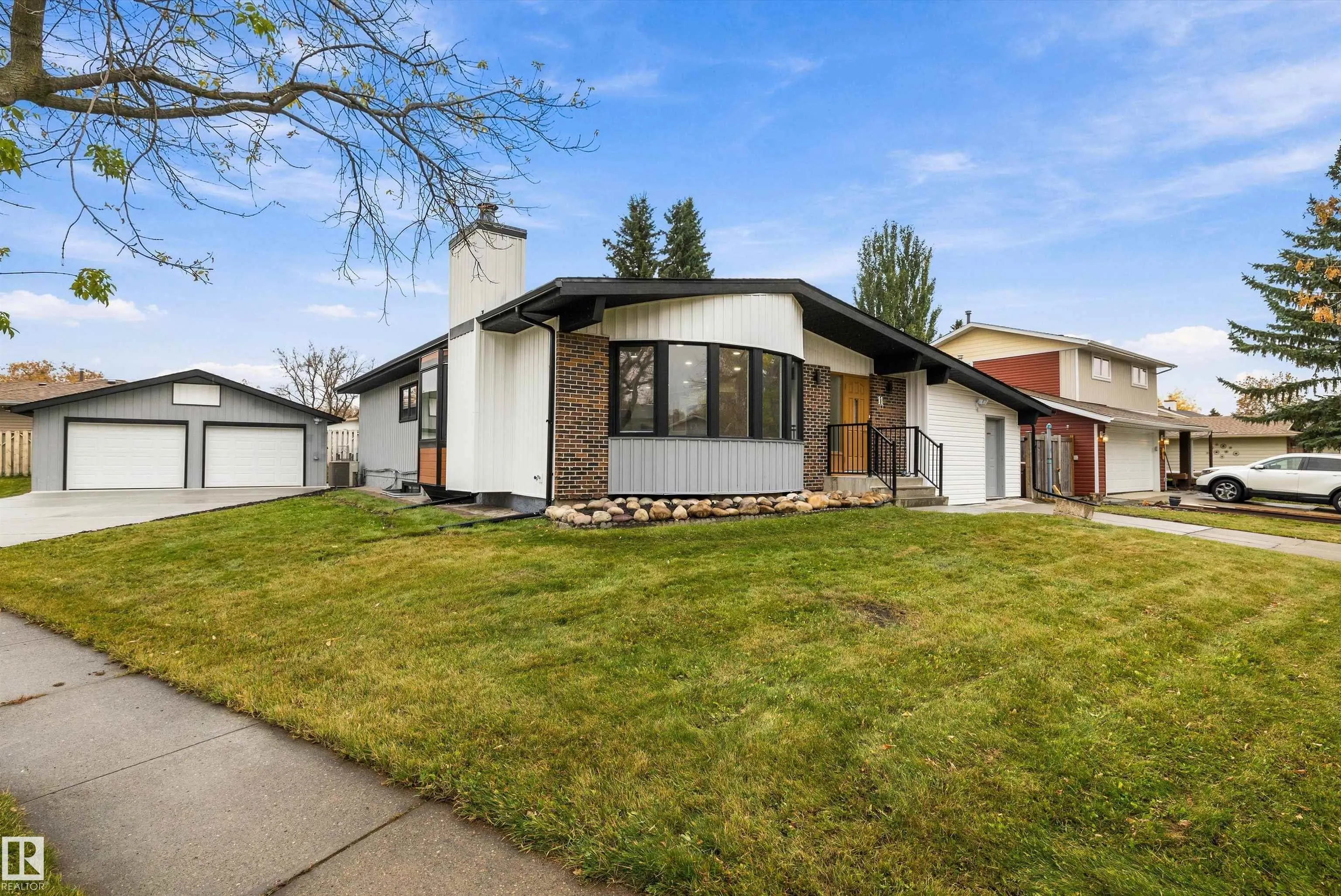 11 AUSTIN Crescent