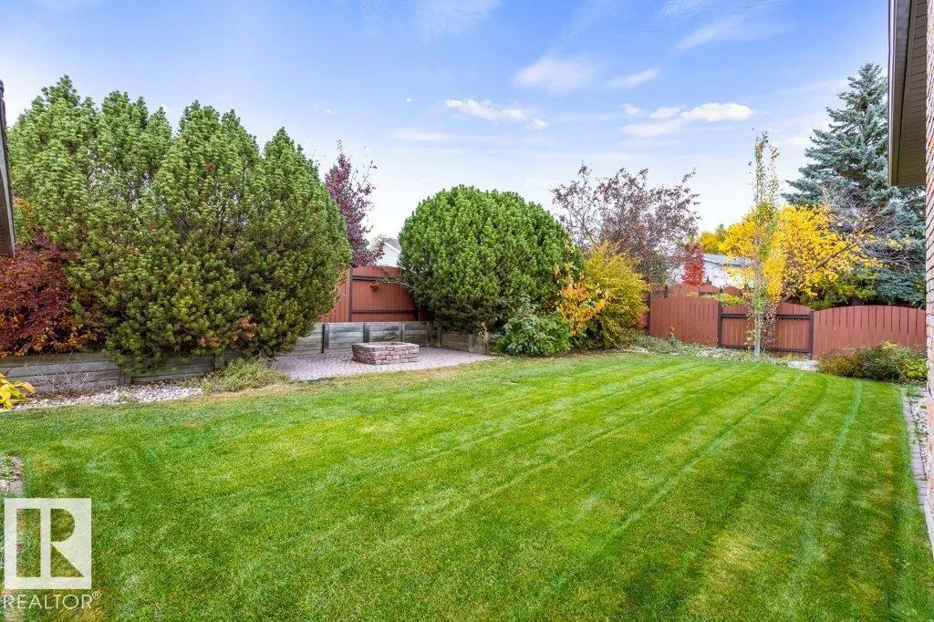 21 LORNE Crescent