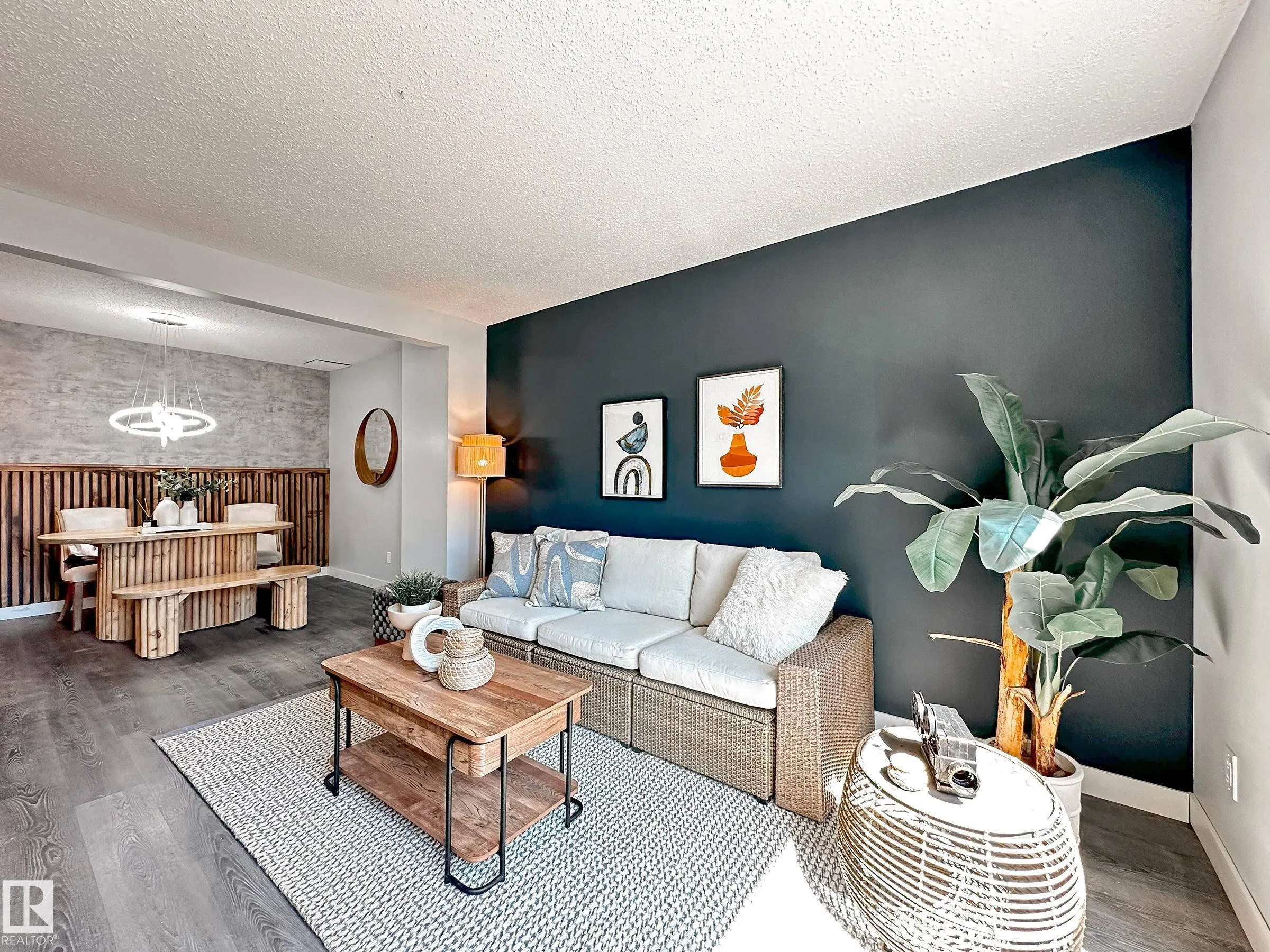 862 ERIN Place