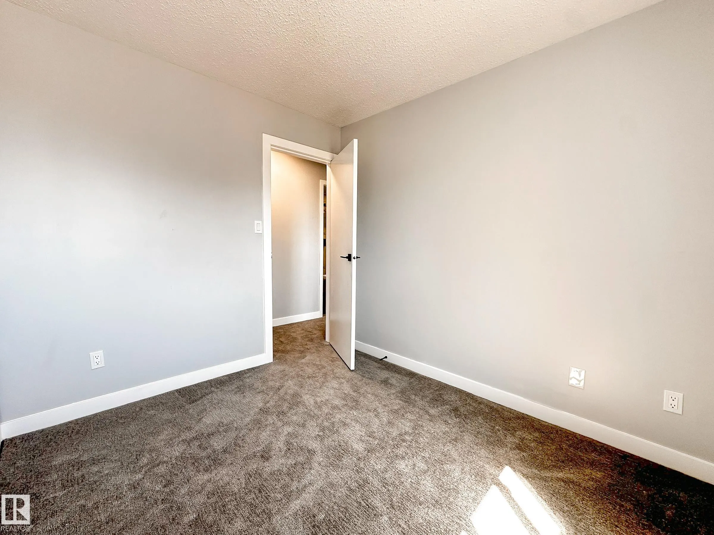 862 ERIN Place