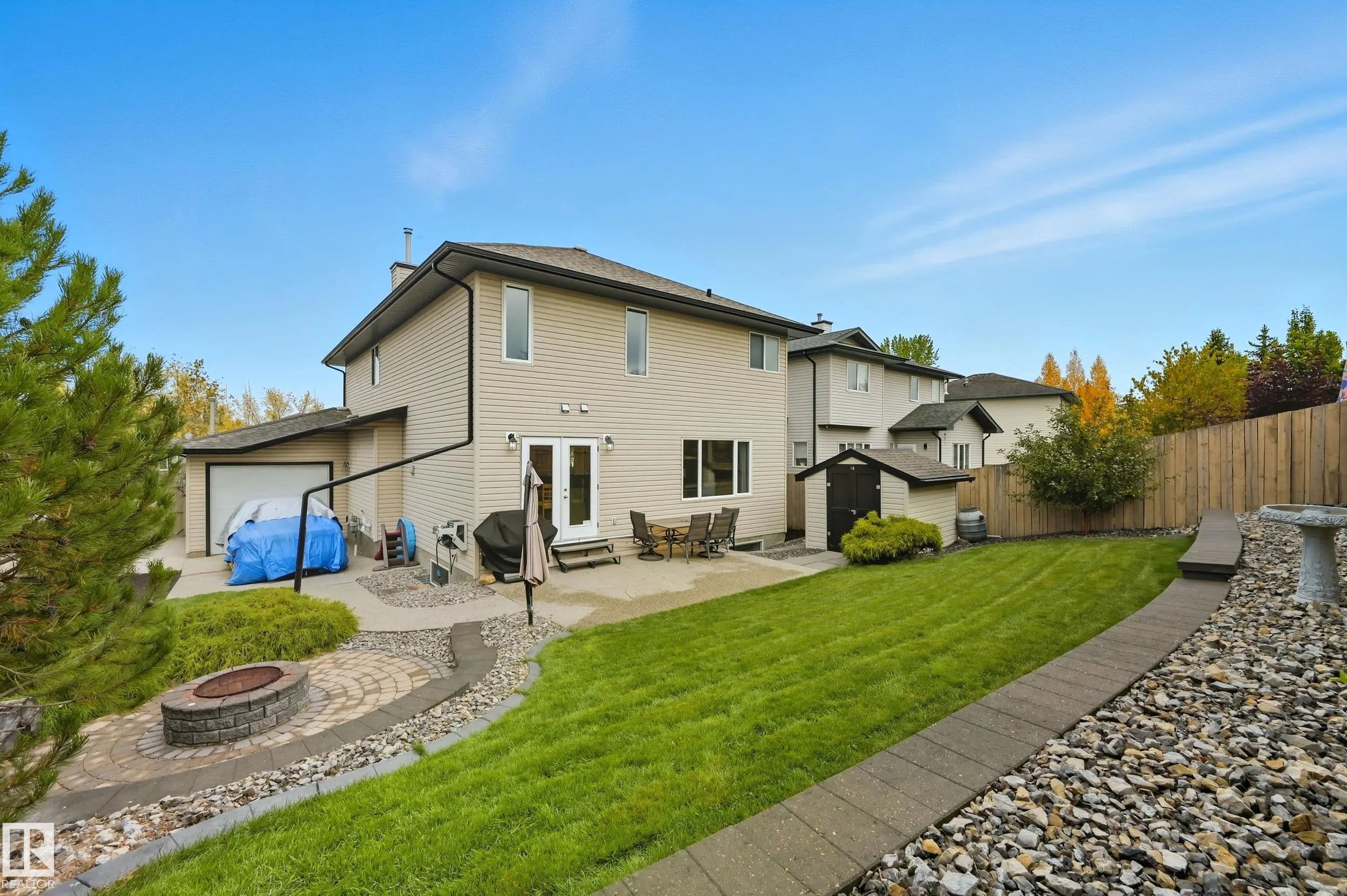 5 VALLEY Close