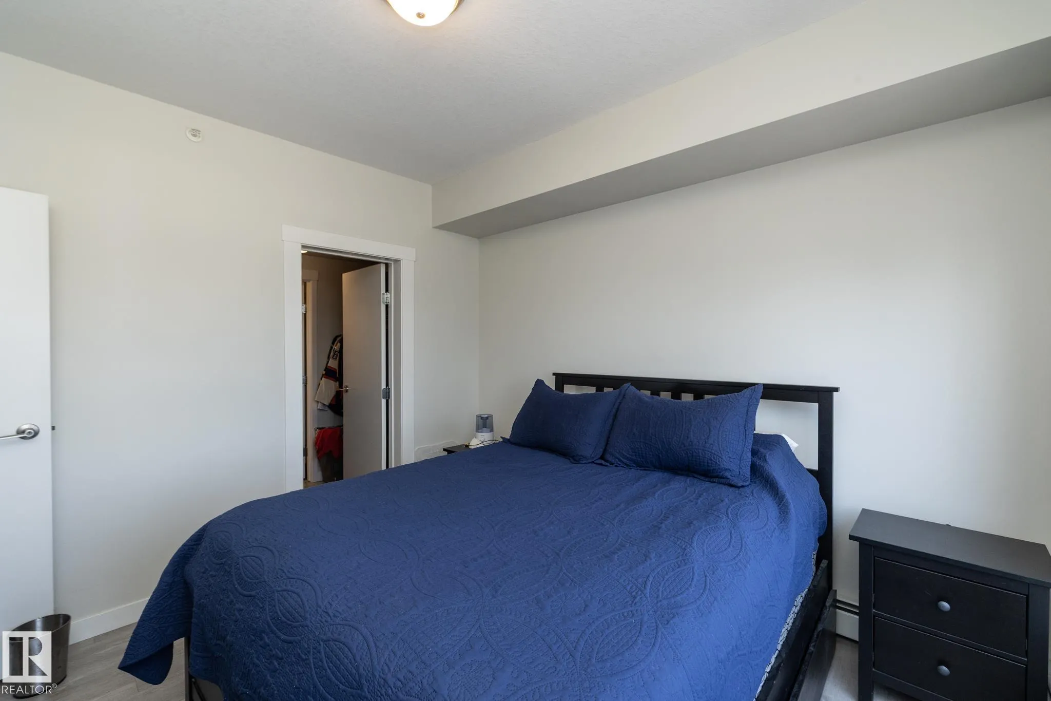10410 102 Avenue