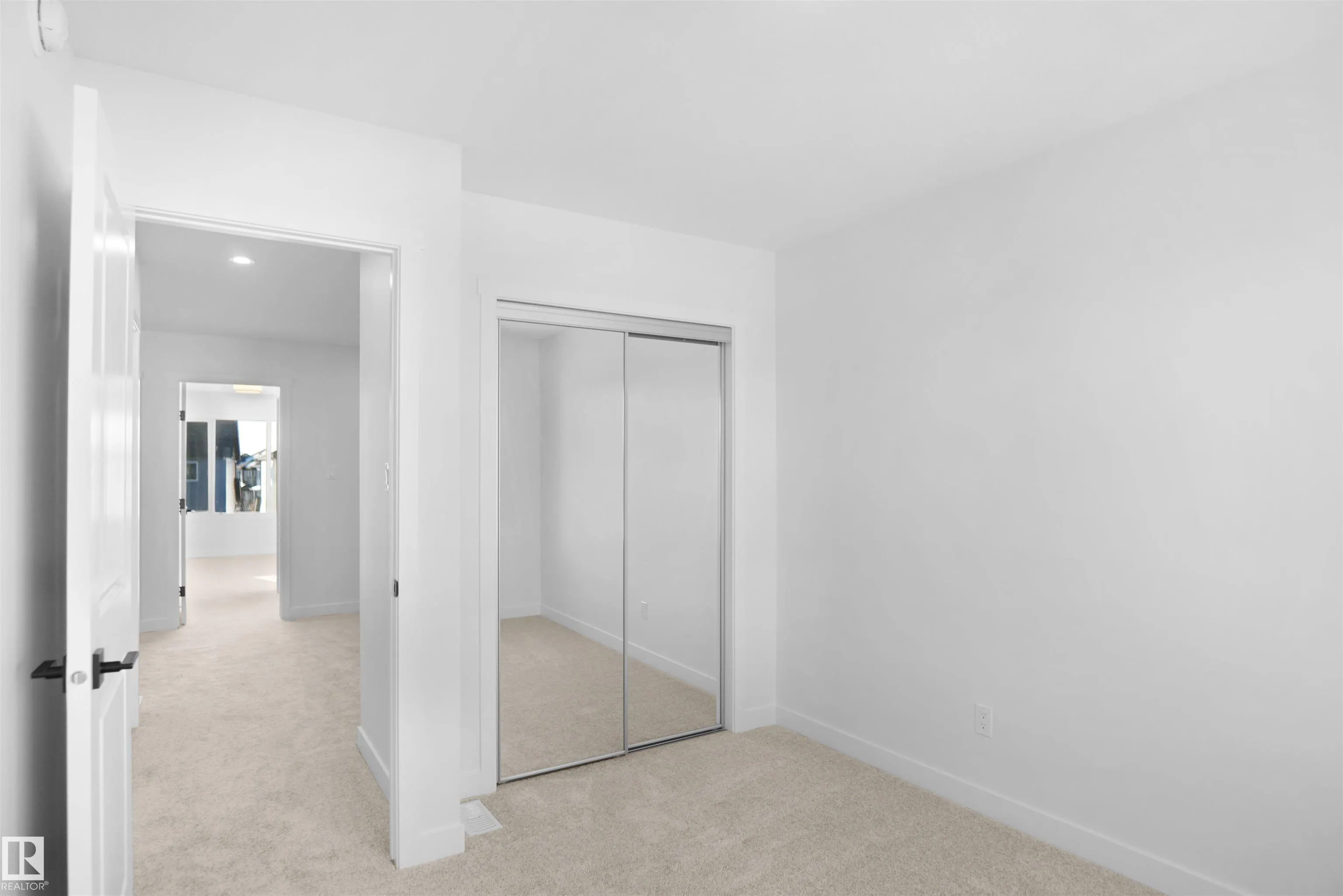 590 Ashgrove Circle