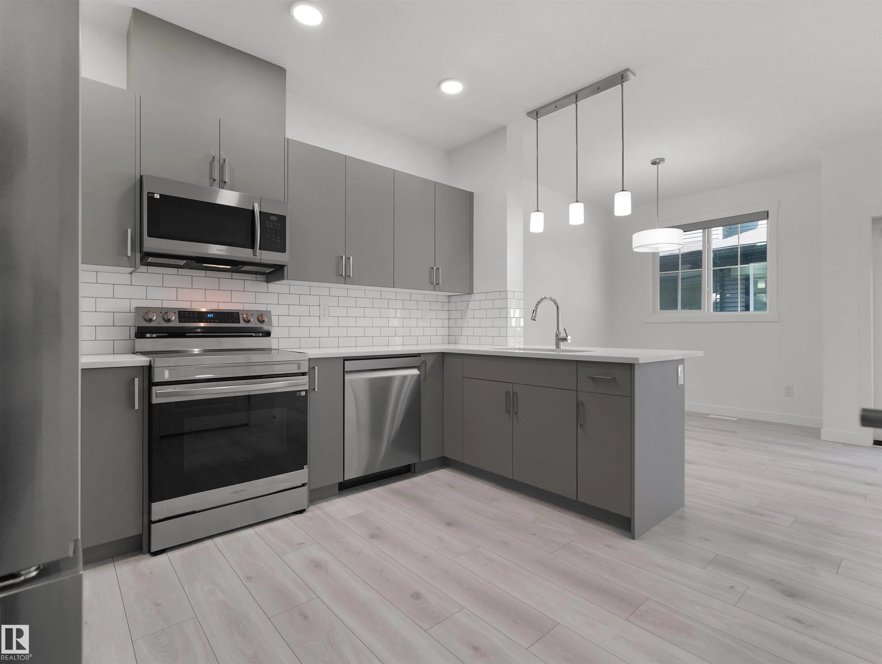 7110 Keswick Common