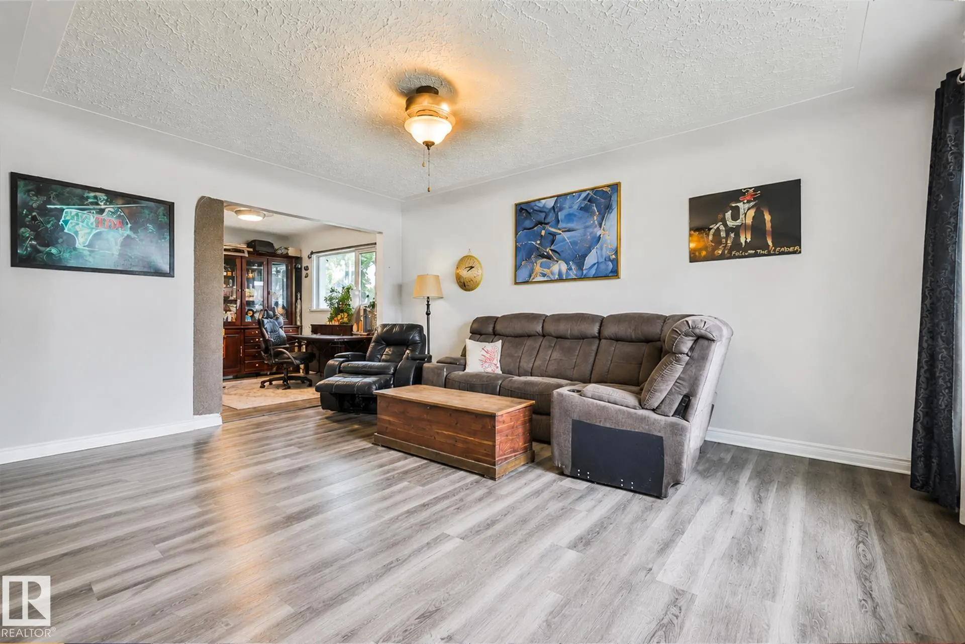 11404 127 Avenue