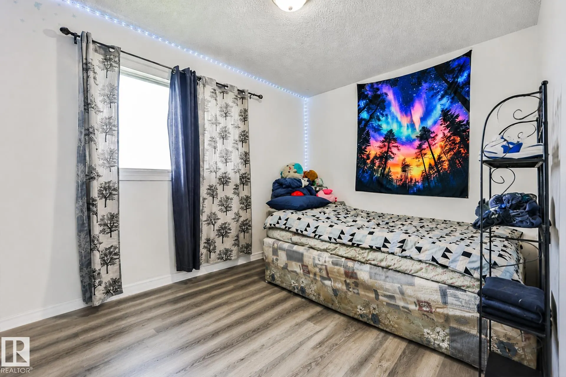 11404 127 Avenue