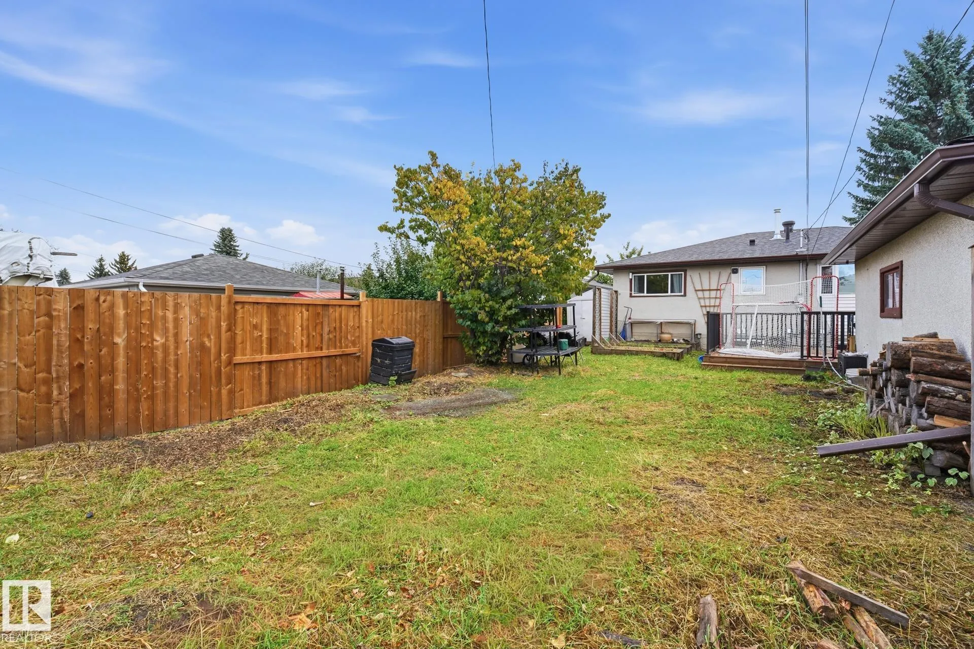 8408 54 Street