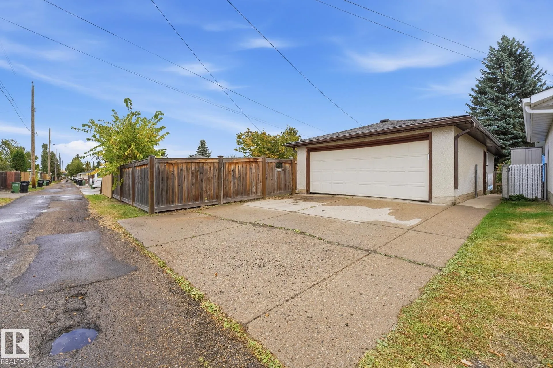 8408 54 Street