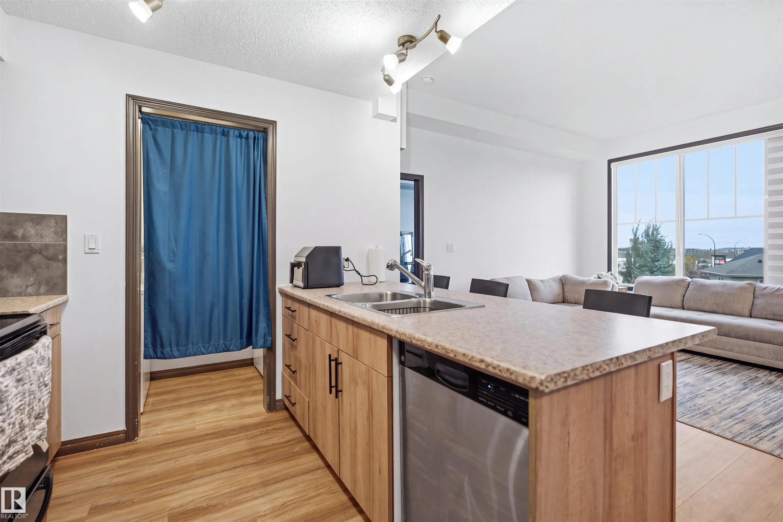 105 ambleside dr