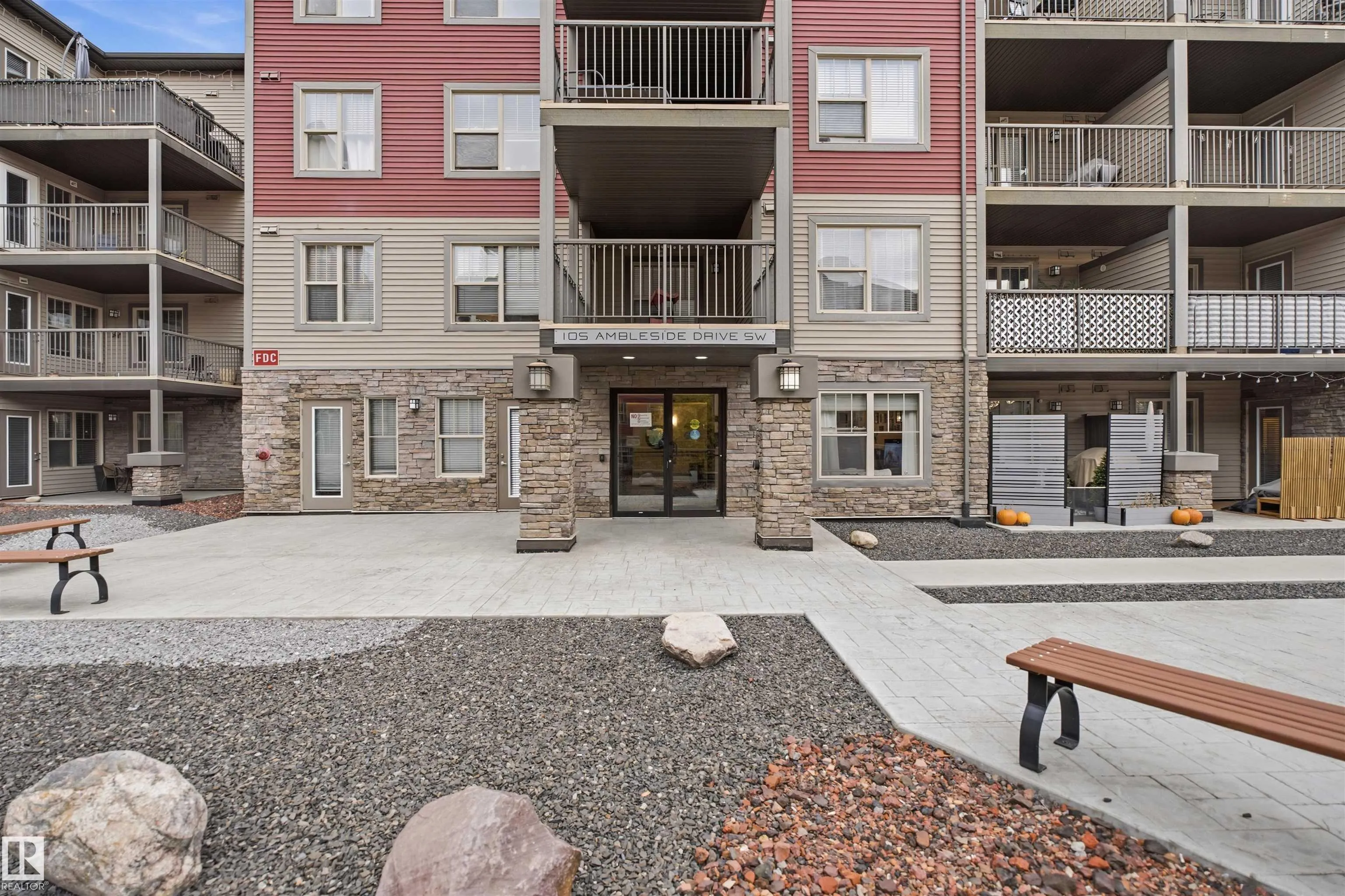 105 ambleside dr
