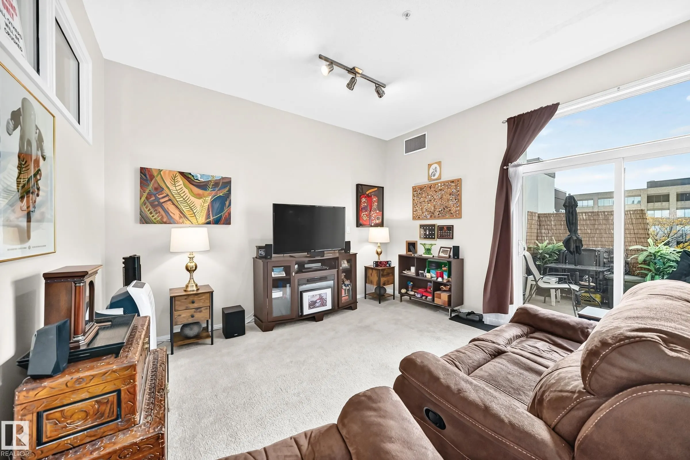 10407 122 Street