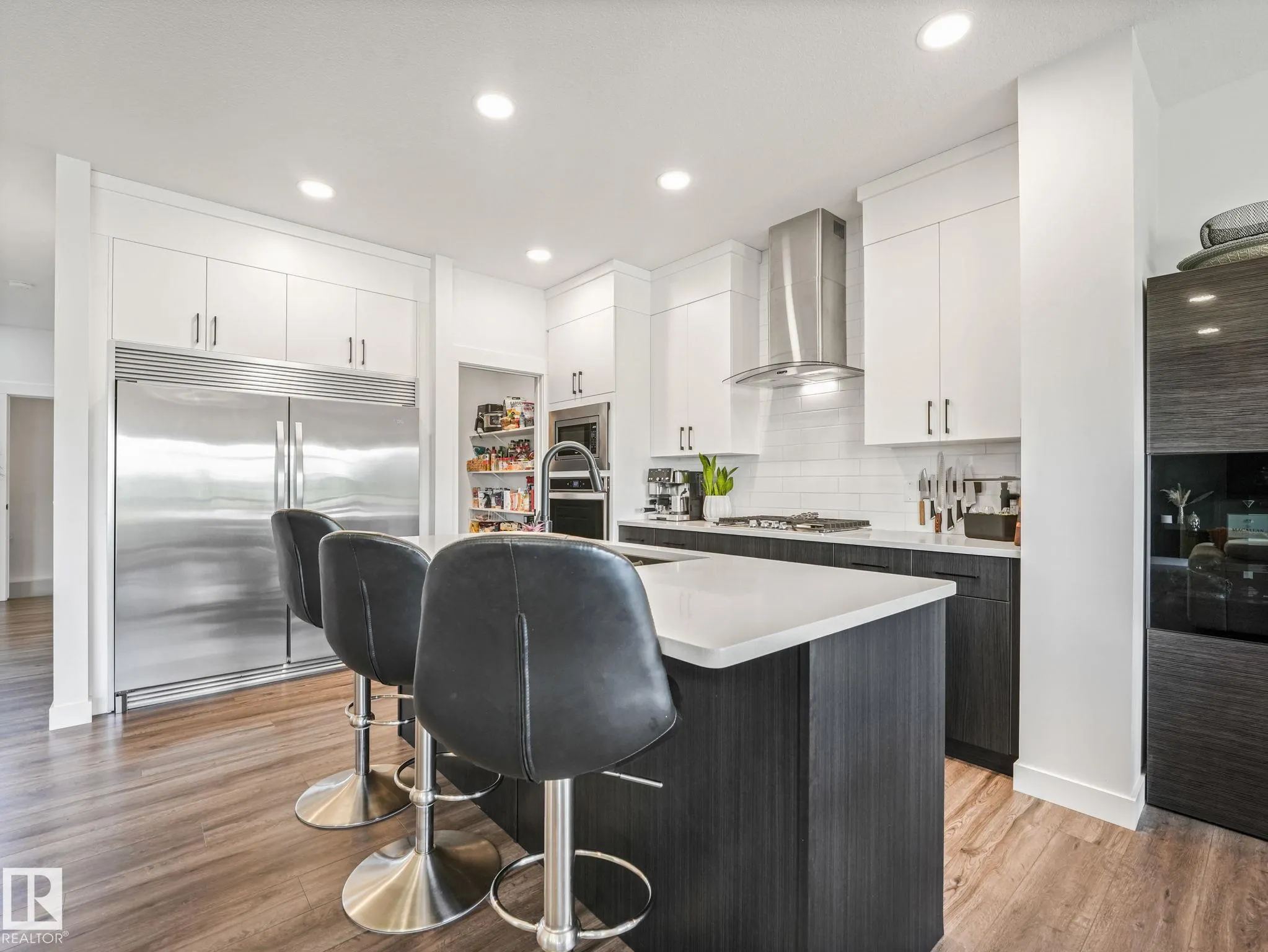 7151 EDGEMONT Way