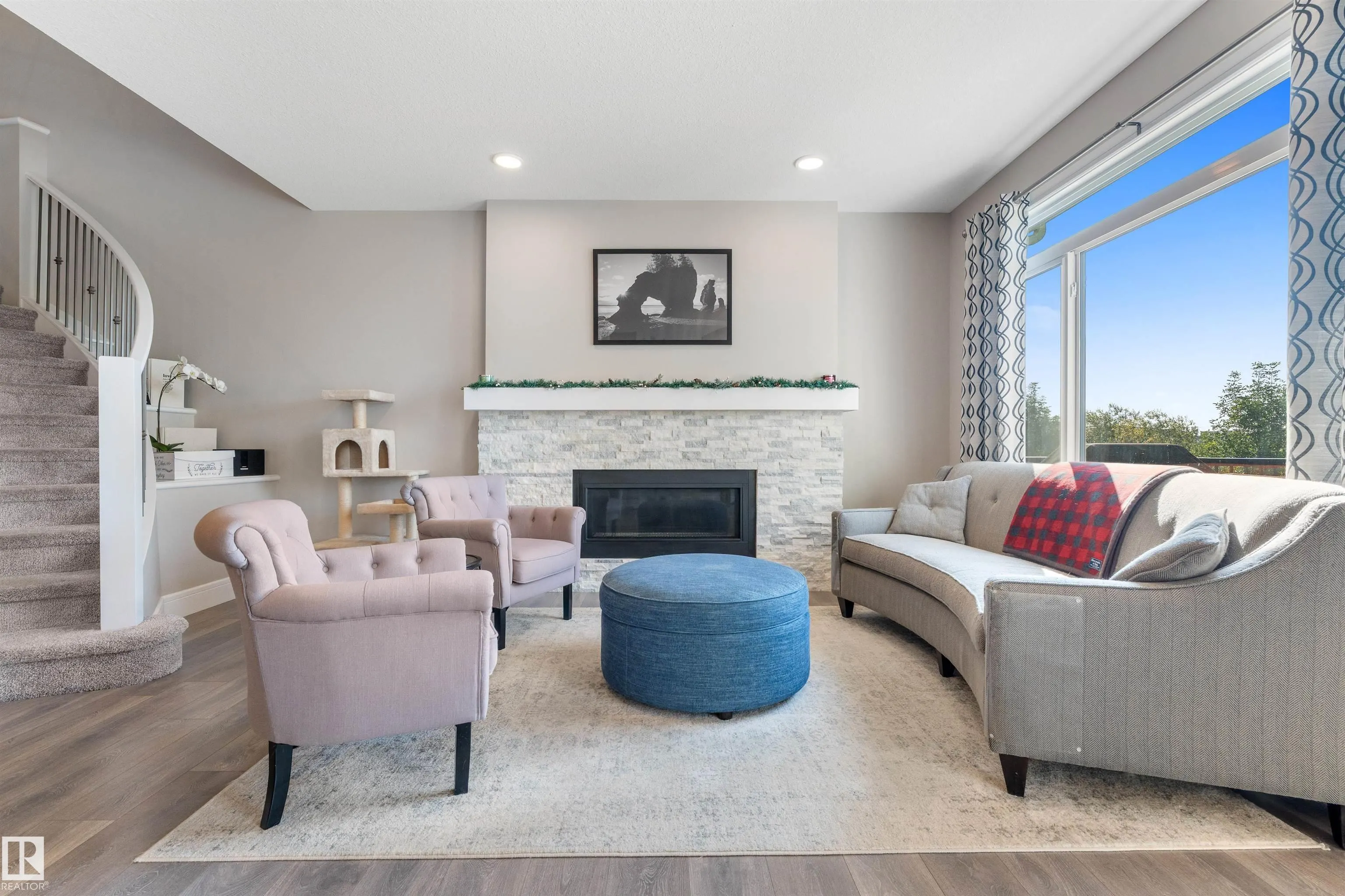 3334 PARKER Loop