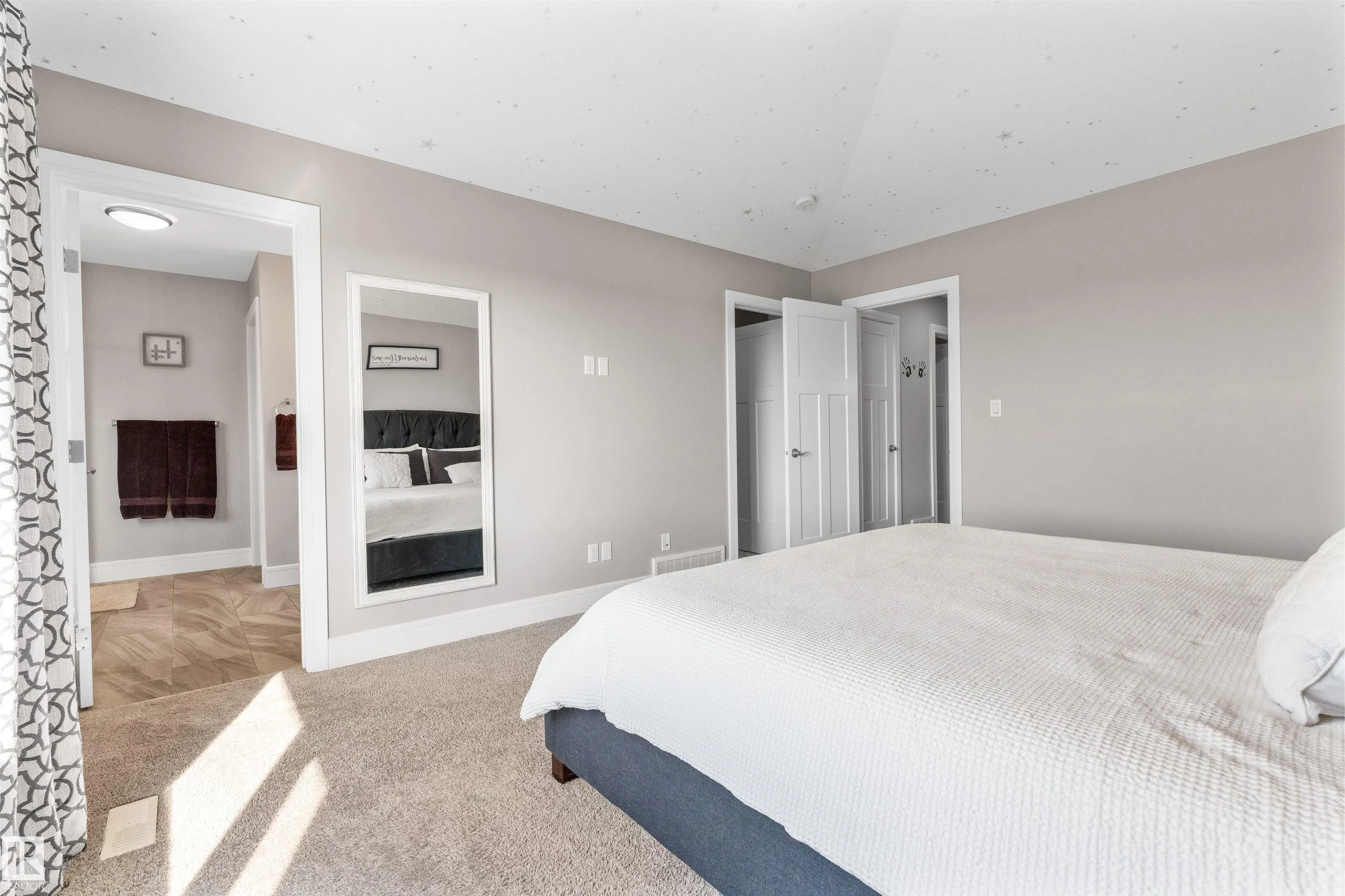 3334 PARKER Loop
