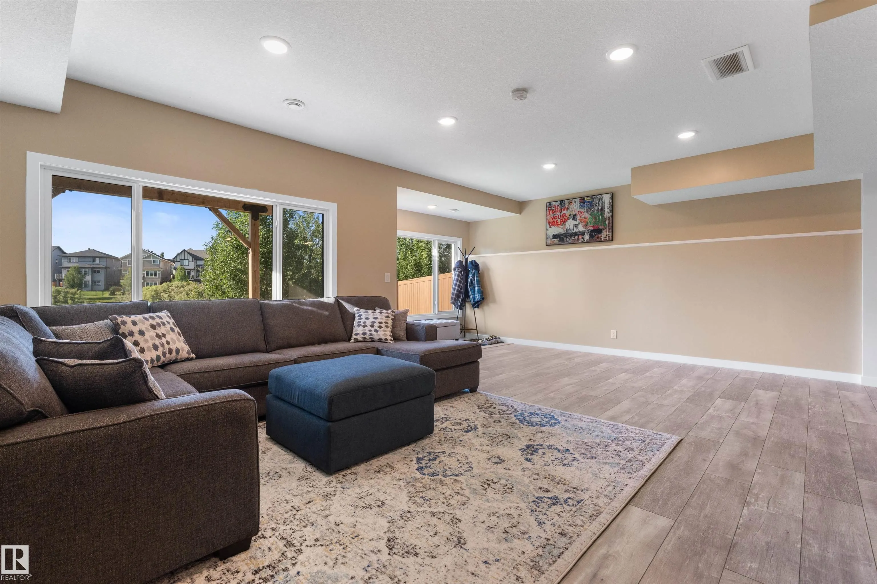 3334 PARKER Loop