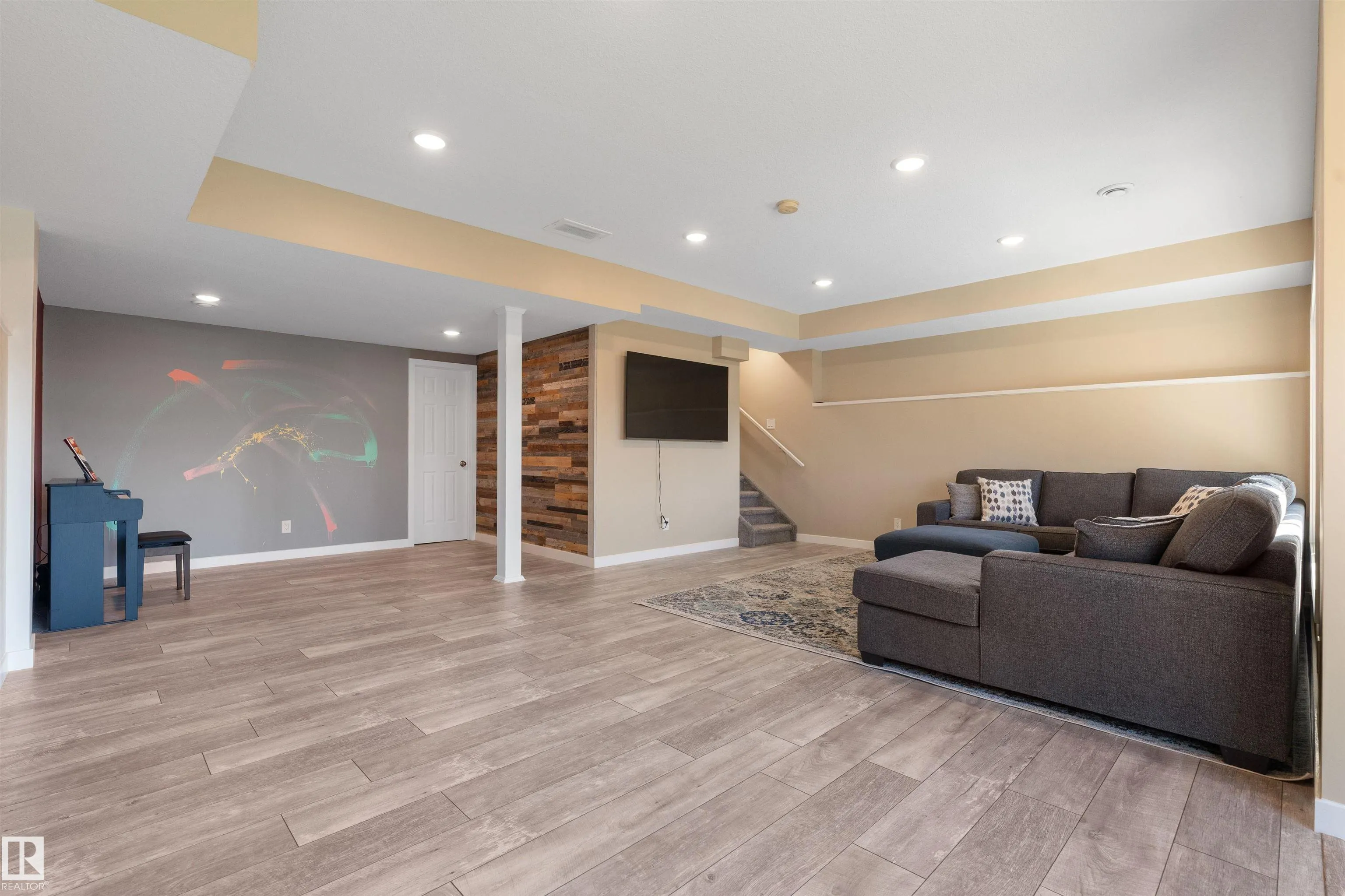 3334 PARKER Loop