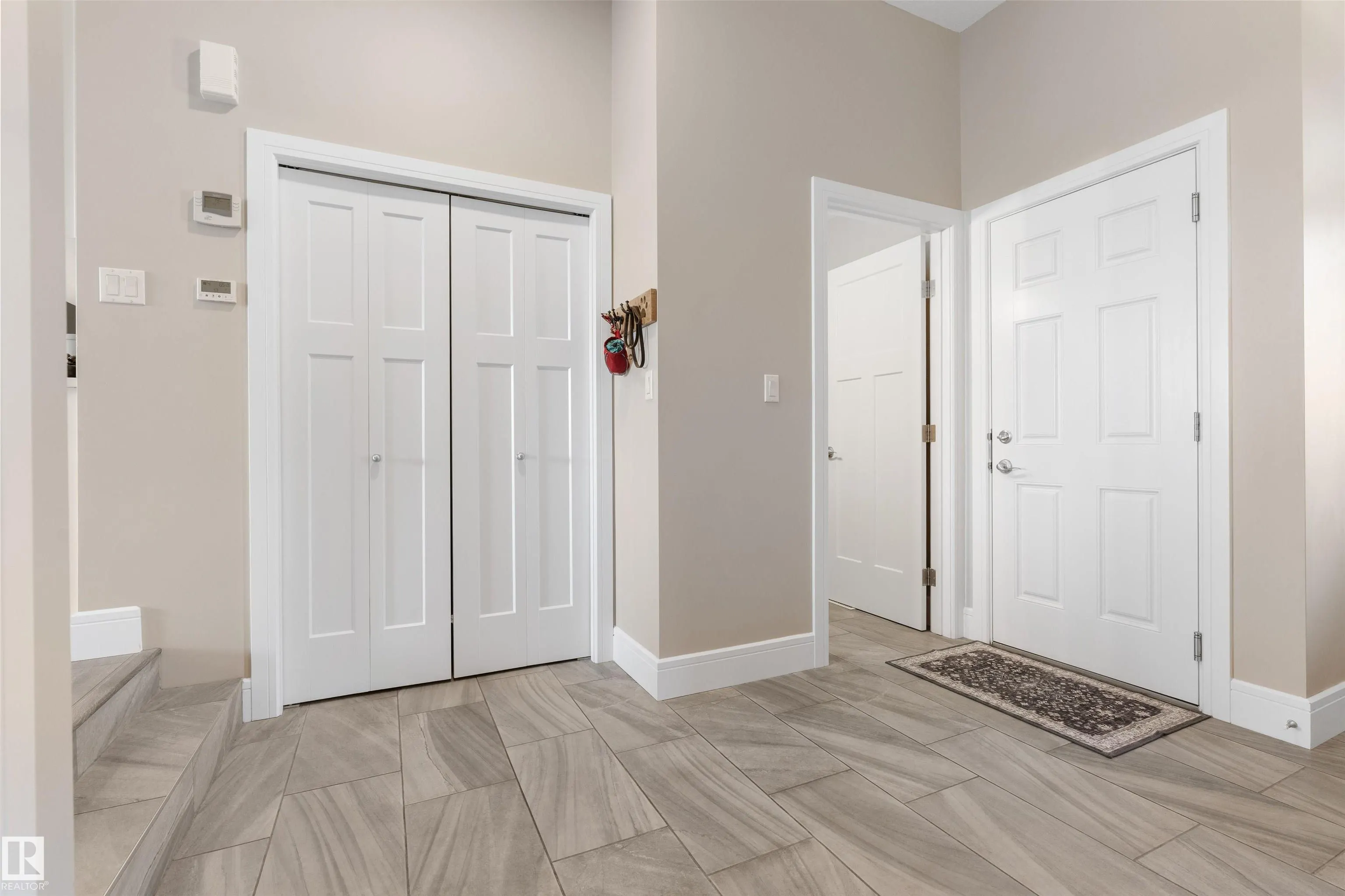 3334 PARKER Loop